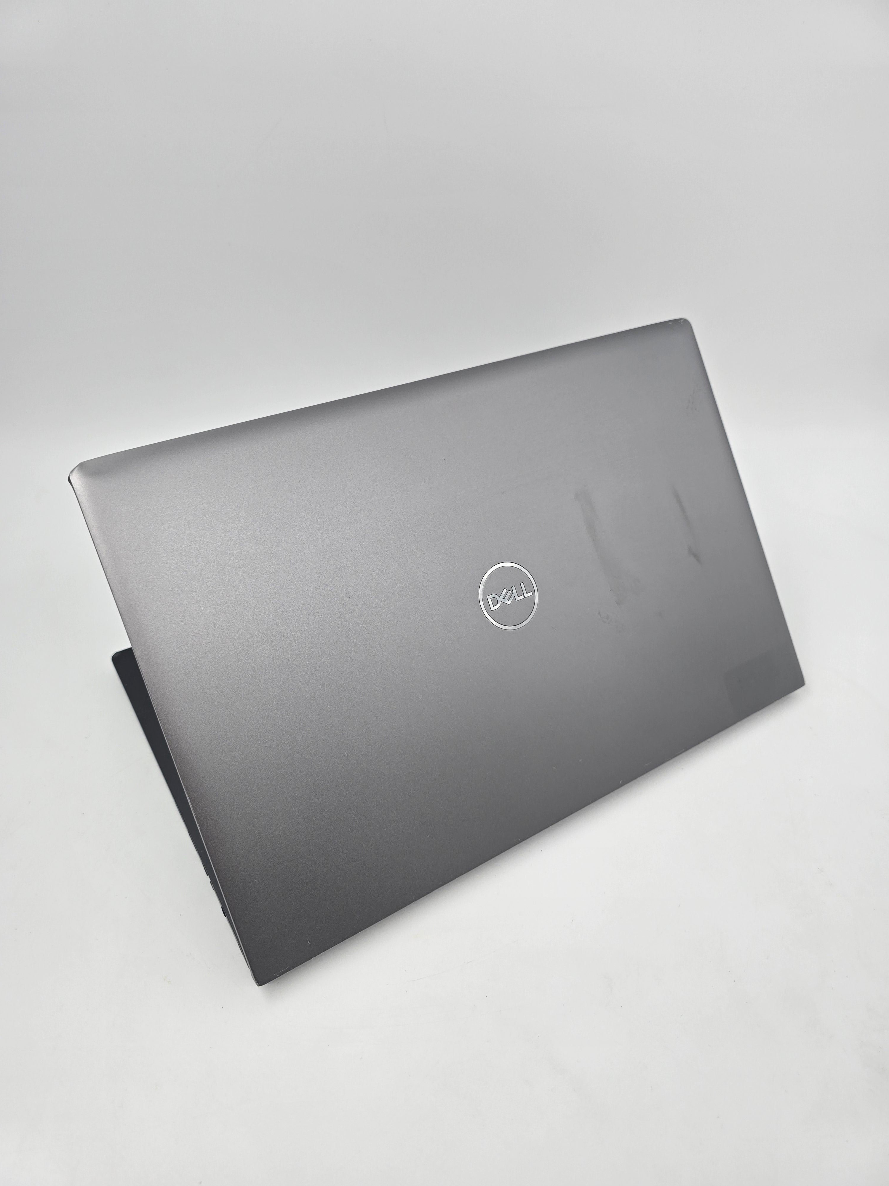 Dell Vostro 14 5410 14" Screen i5 11th Gen 8GB RAM 256GB SSD W11