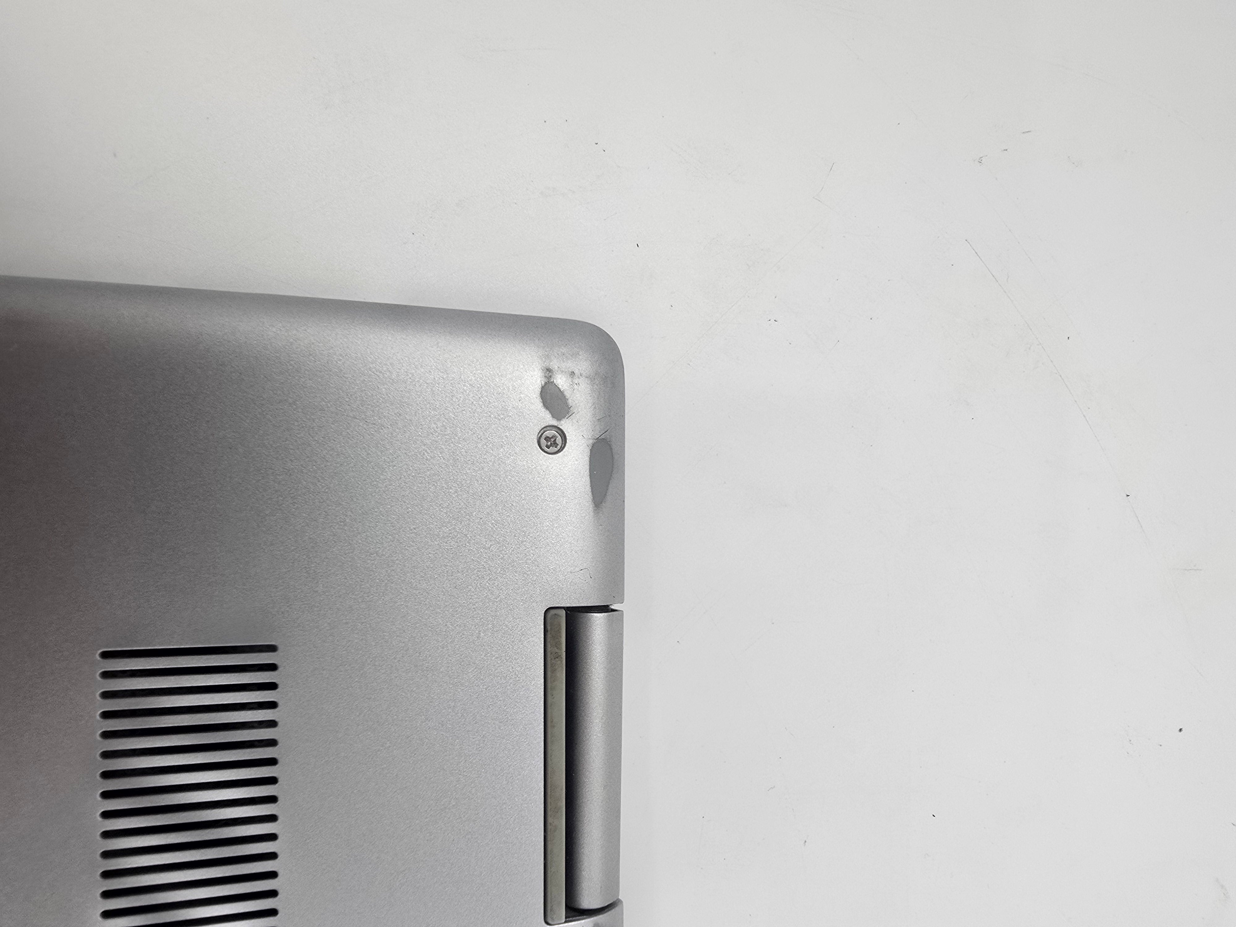 Dell Inspiron 5482 14" TouchScreen i5 8th Gen 8GB RAM 256GB SSD W11