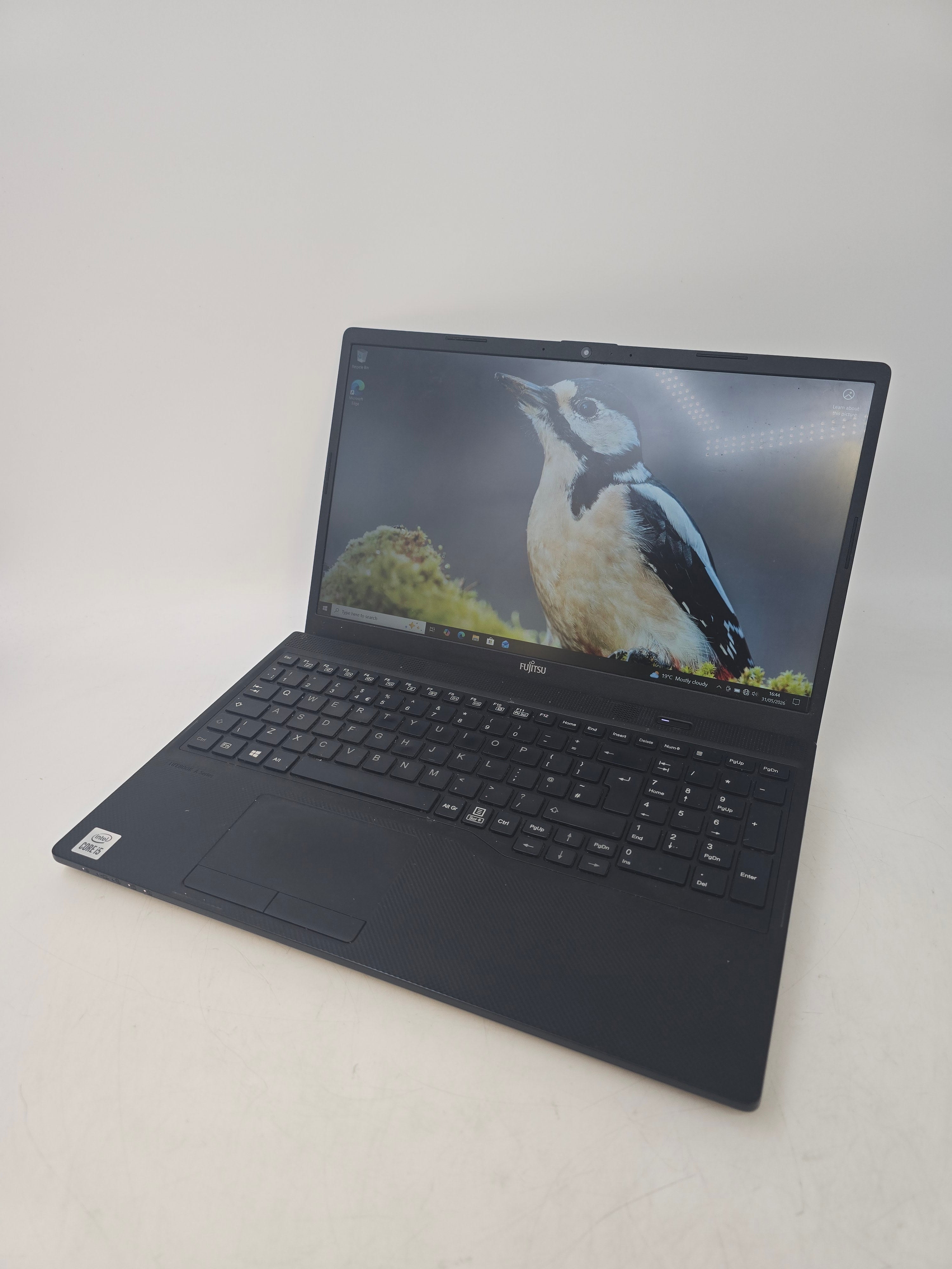 Fujitsu LifeBook A3510 | 15.6" FHD | i5 10th Gen | 8GB RAM | 256GB SSD | W11 Pro
