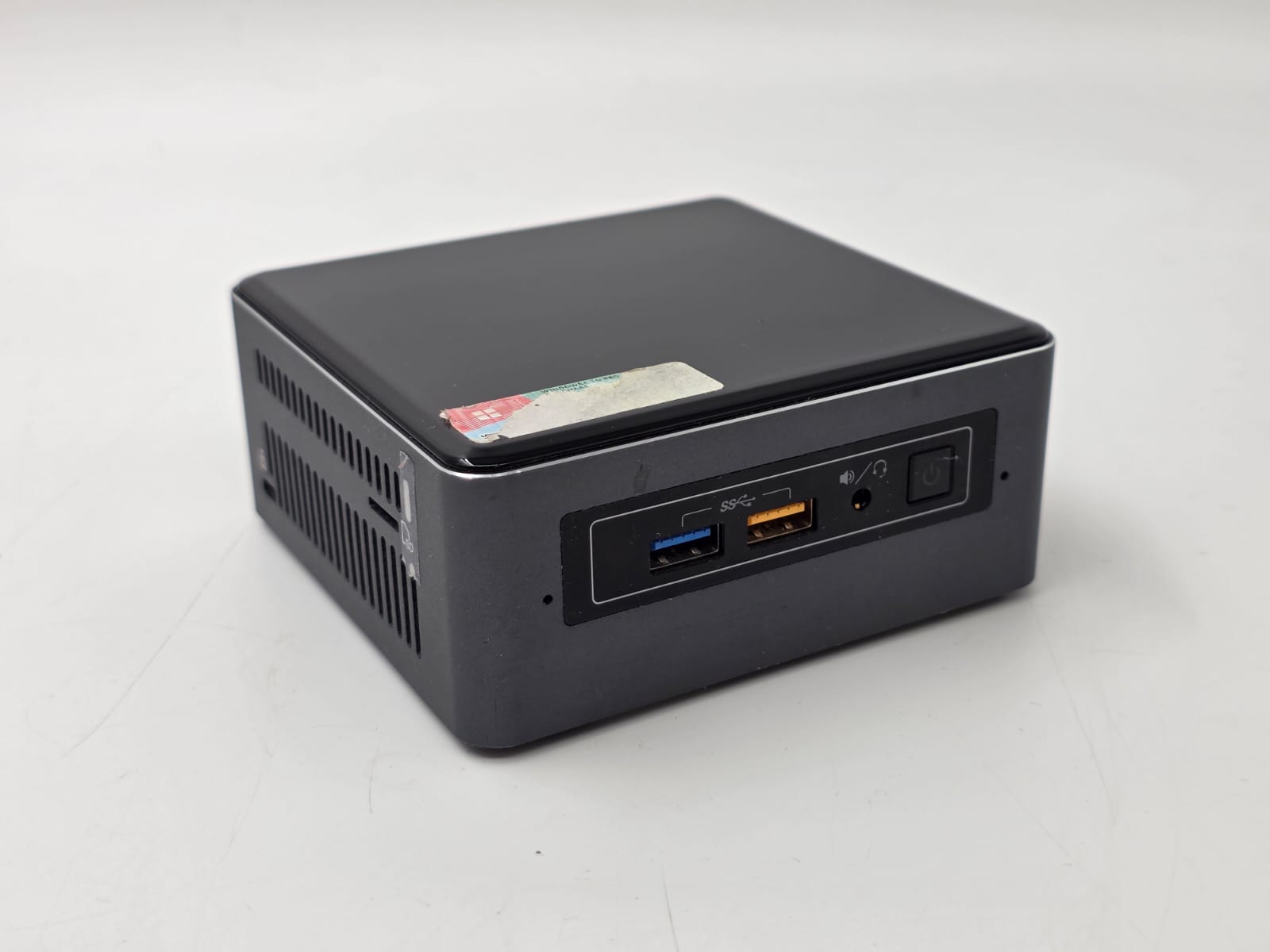 Intel Mini PC NUC | i5 7th Gen | 16GB RAM | 250GB SSD | W11 Pro | NUC7i5BNH