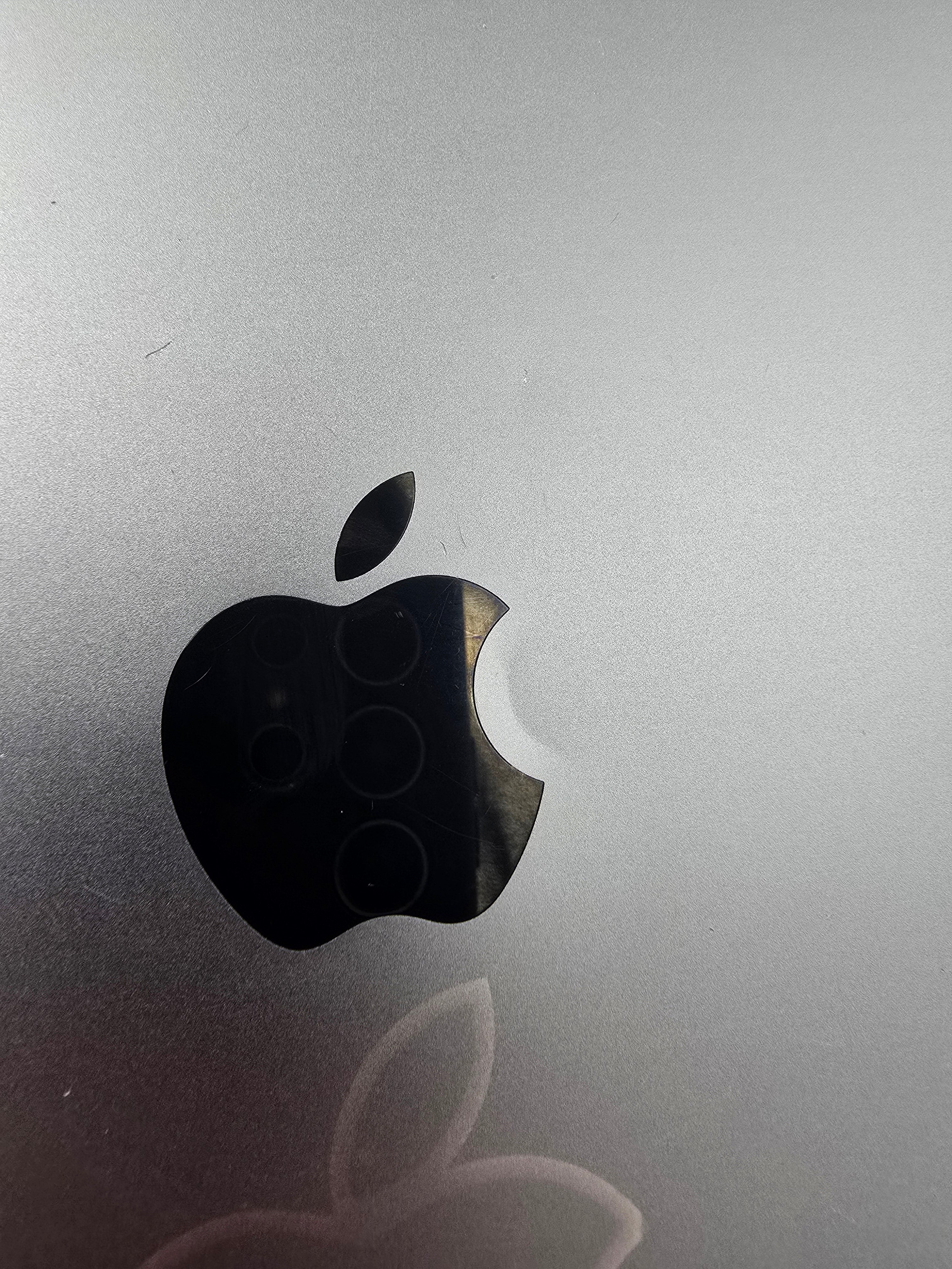 Apple MacBook Pro 2018 TouchBar 13.3" i7 8th Gen 16GB RAM 256GB SSD Sonoma