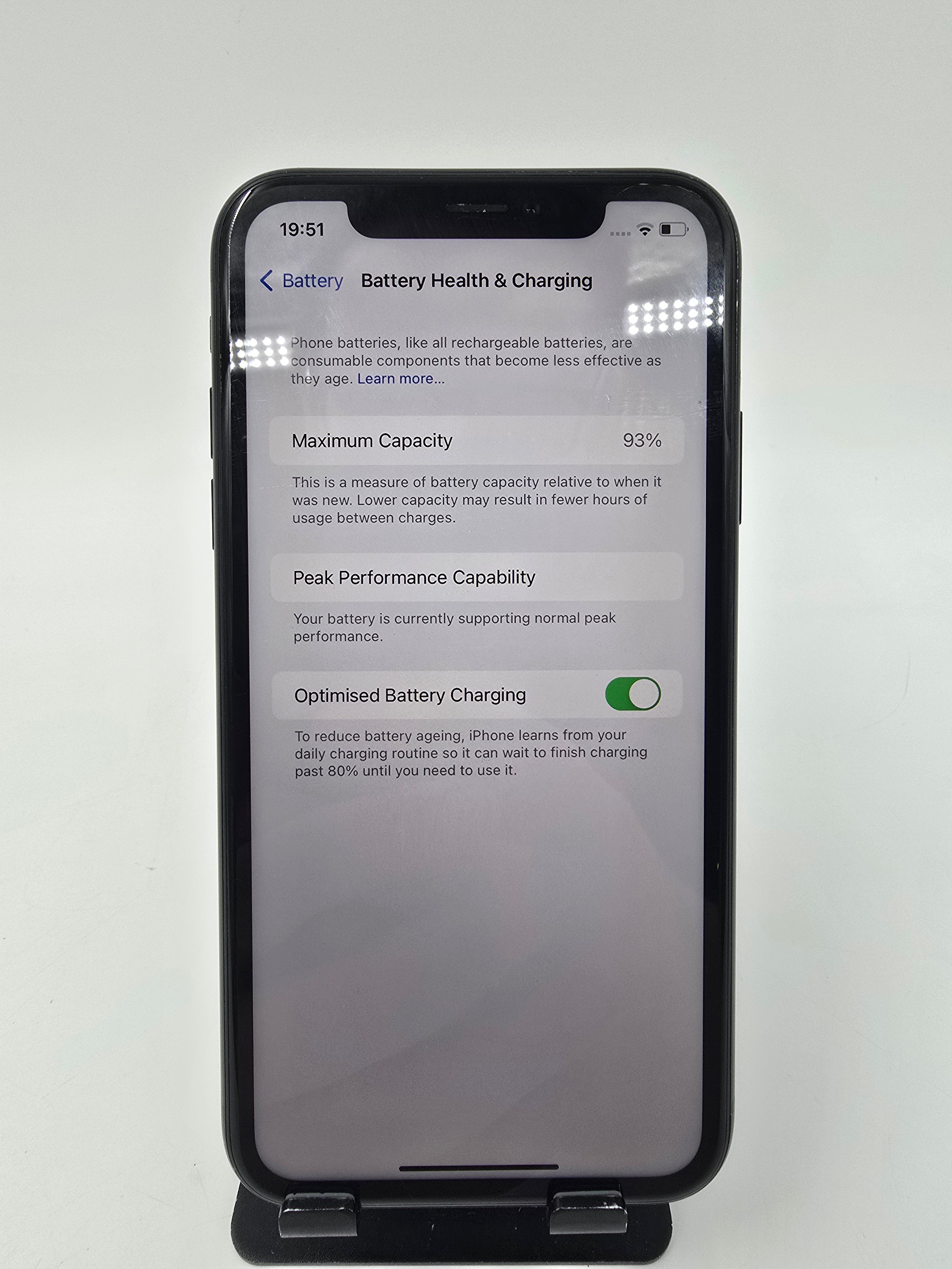 Apple iPhone XR 2018 6.1" 64GB Storage Black Unlocked 93% Battery Health