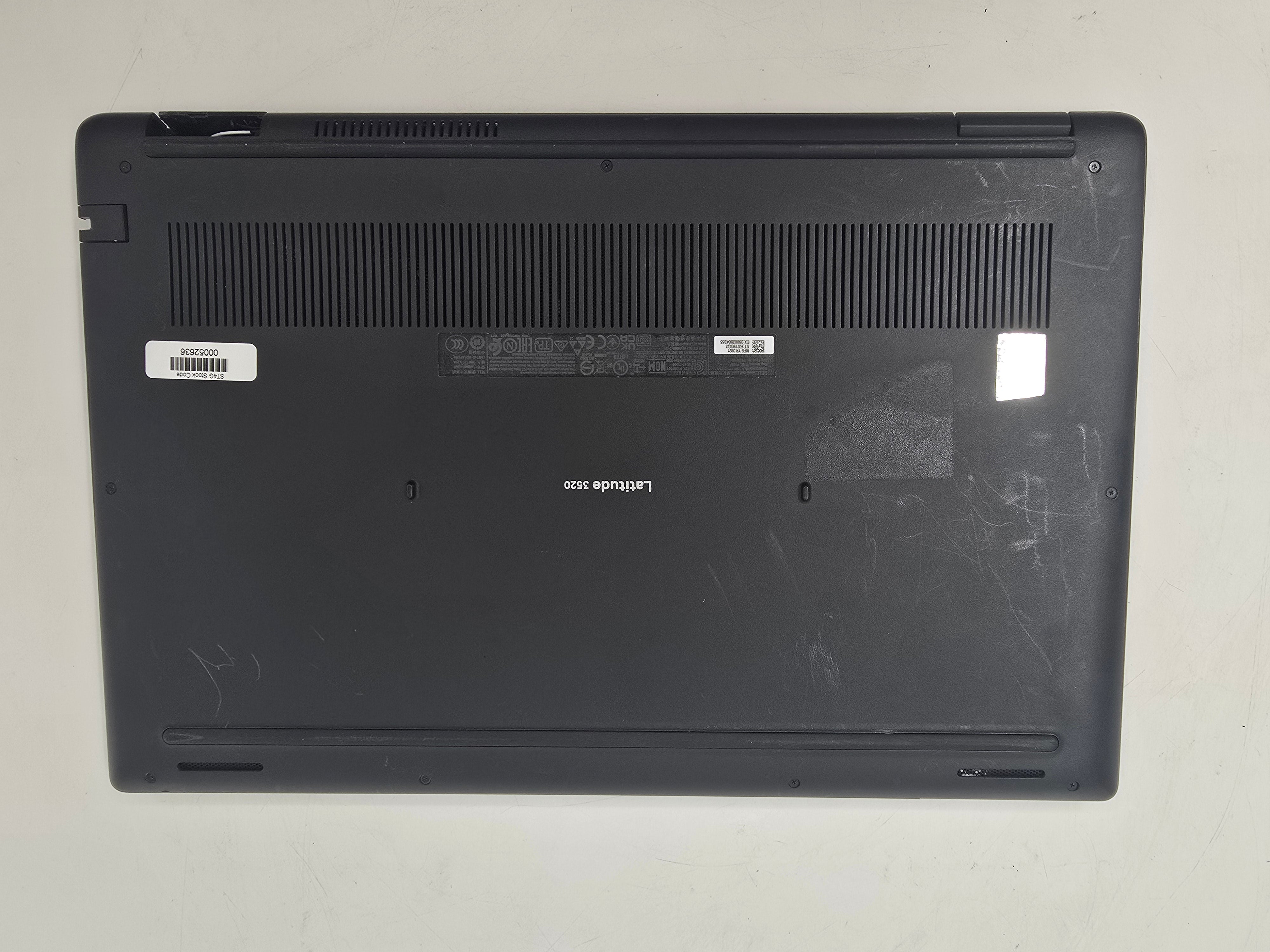 Dell Latitude 3520 15.6" Screen i5 11th Gen 8GB RAM 256GB SSD W11 *Spares*