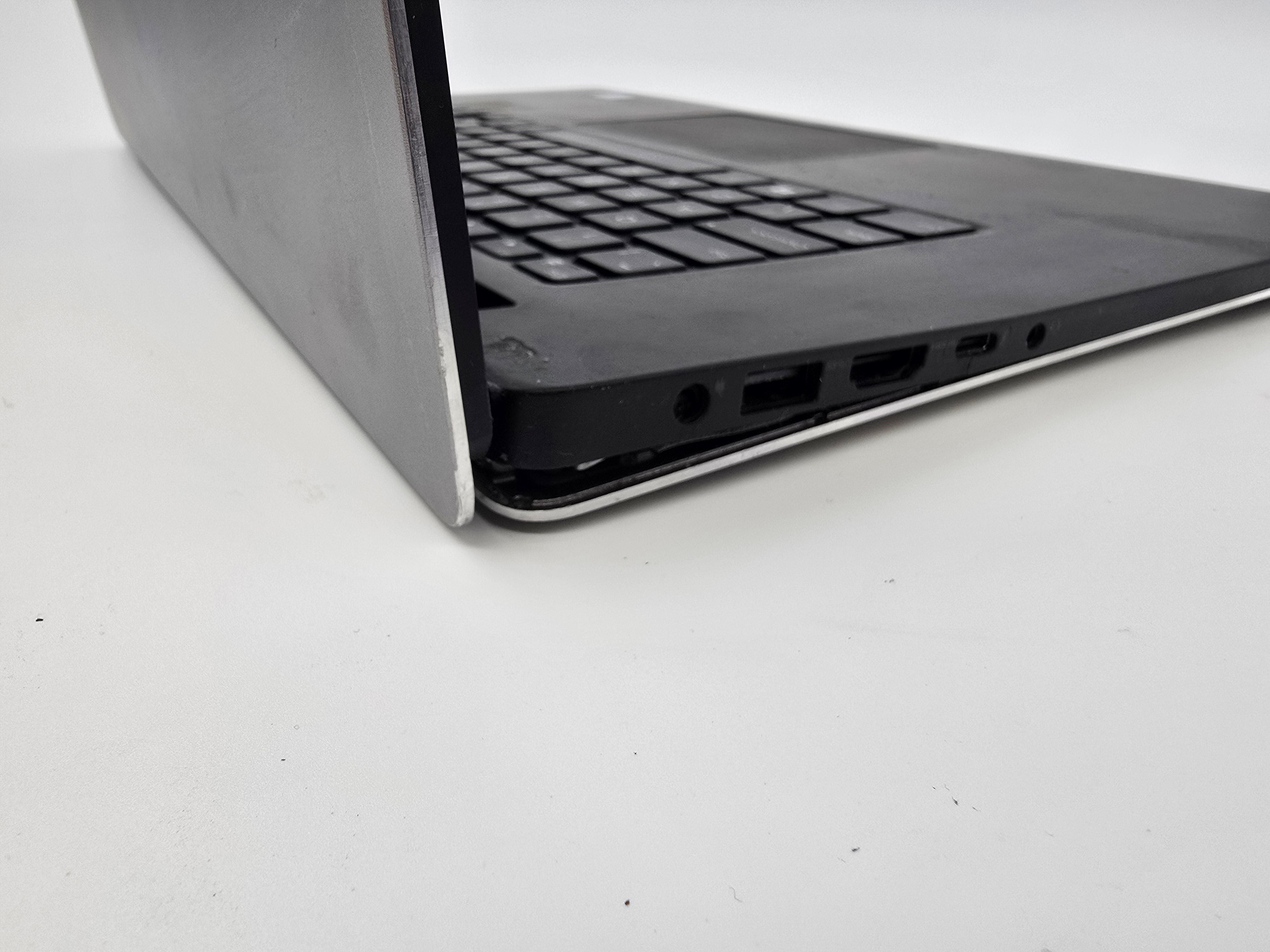 Dell Laptop Precision 5510 15.6 Touch i7 6820HQ 2.7GHz 32GB RAM No SSD *Spares*