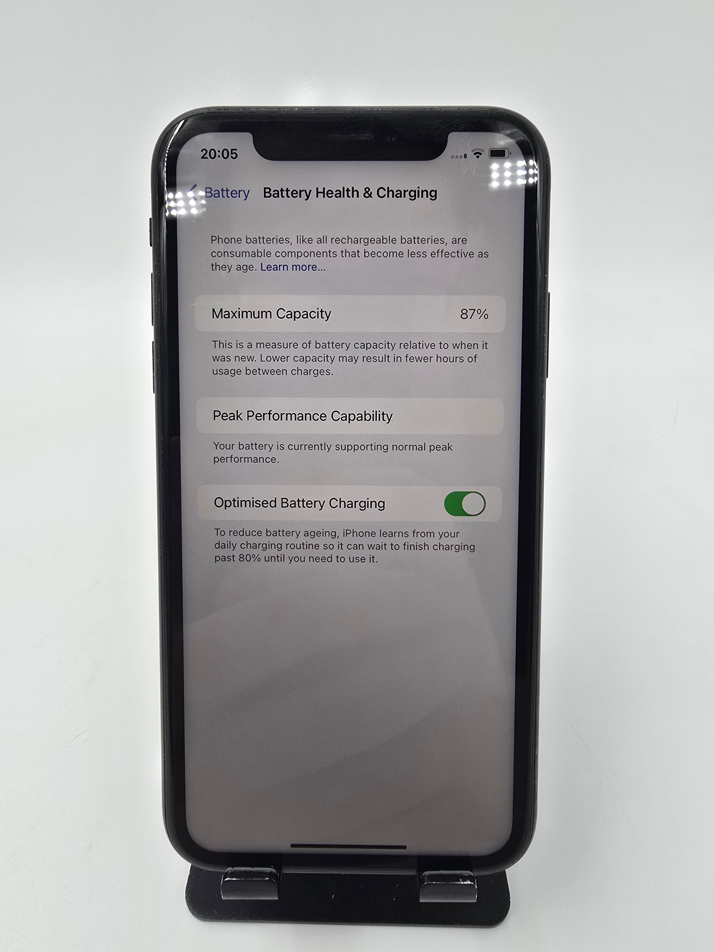 Apple iPhone XR 2018 6.1" 64GB Storage Black Unlocked 87% Battery Health