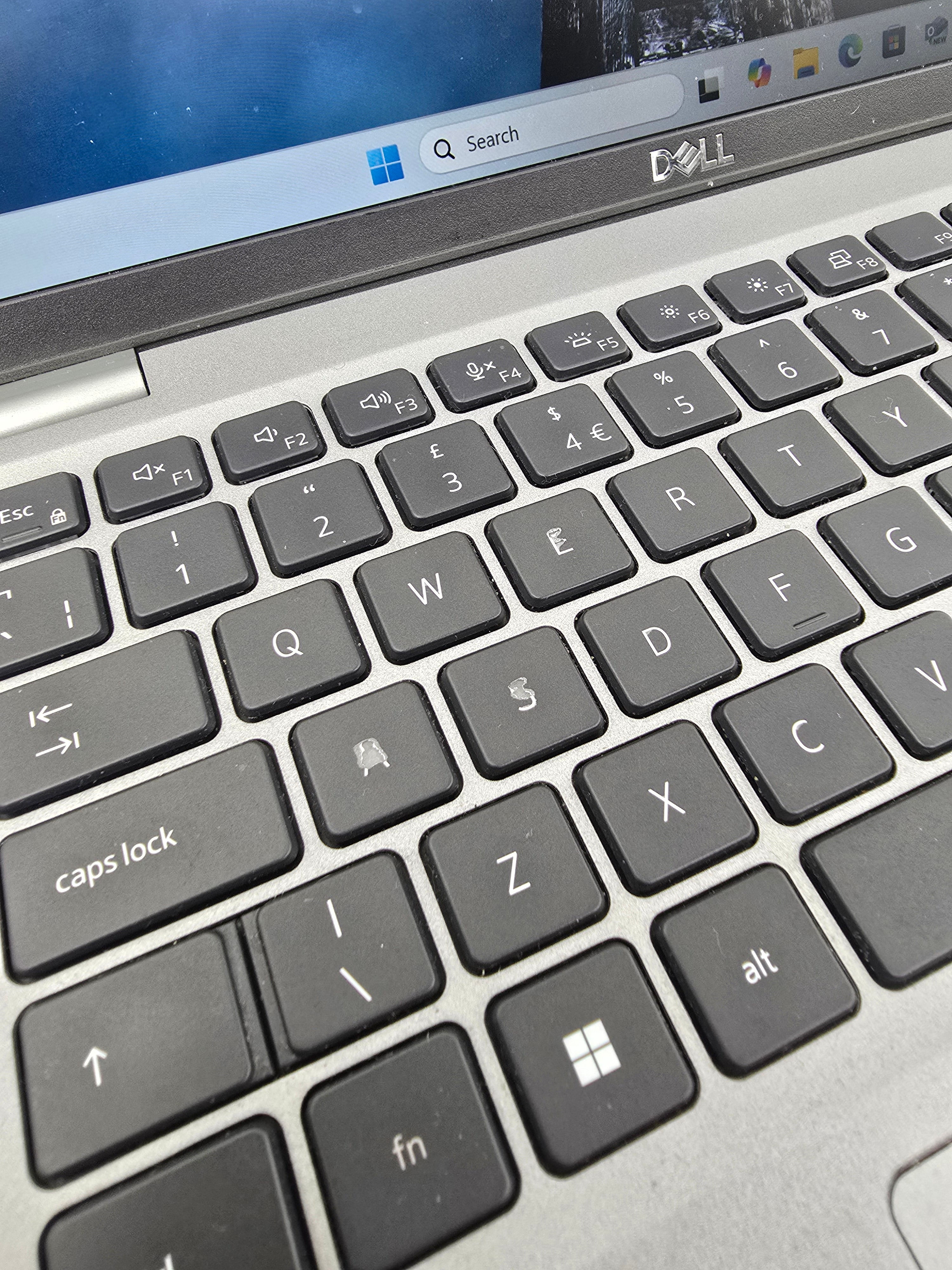Dell Laptop Latitude 5430 14" Screen i5 12th Gen 16GB RAM 256GB SSD Windows 11