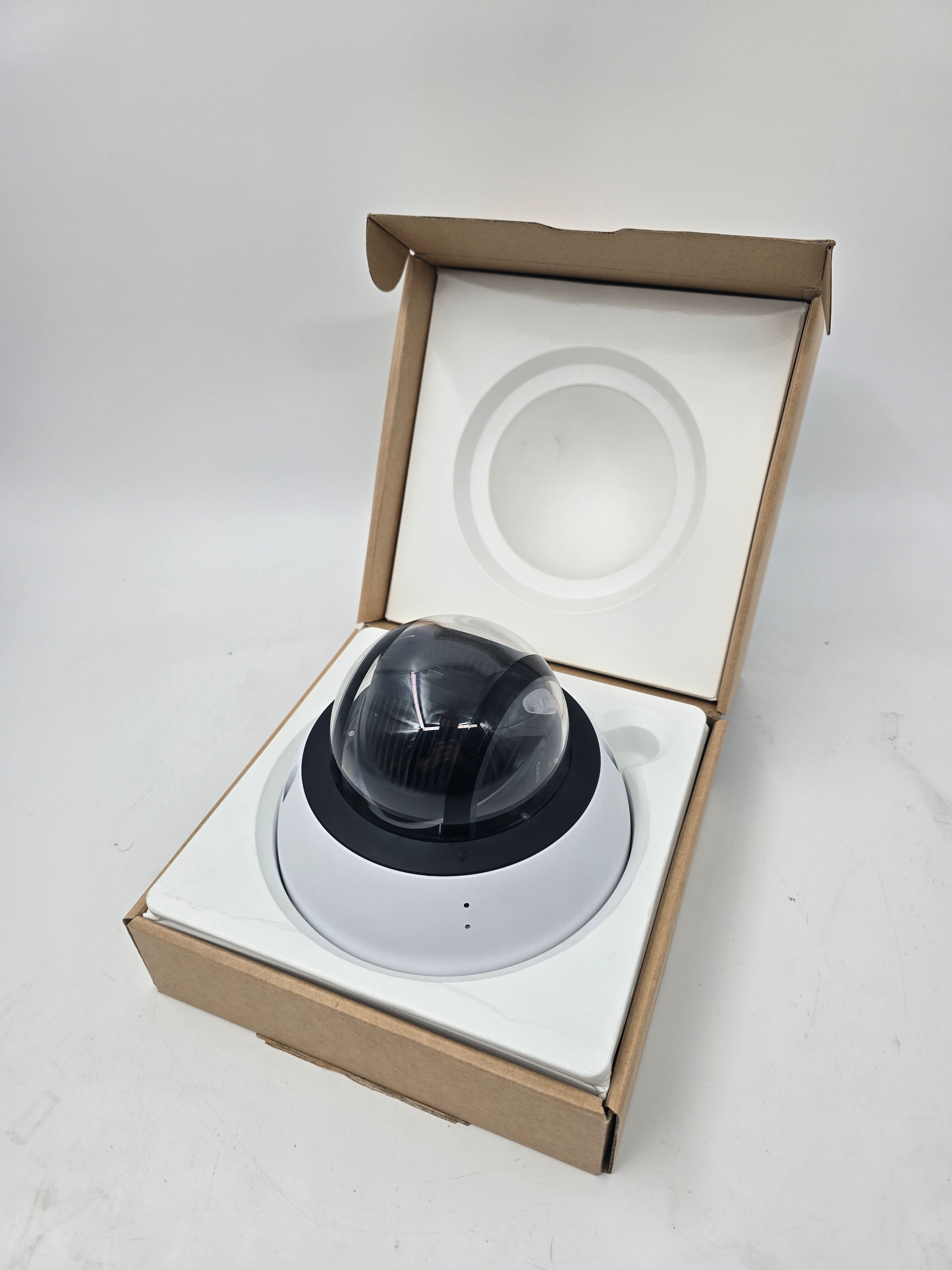 Verkada Indoor Dome Camera CD63 4K Resolution Optical Zoom 40m IR Range