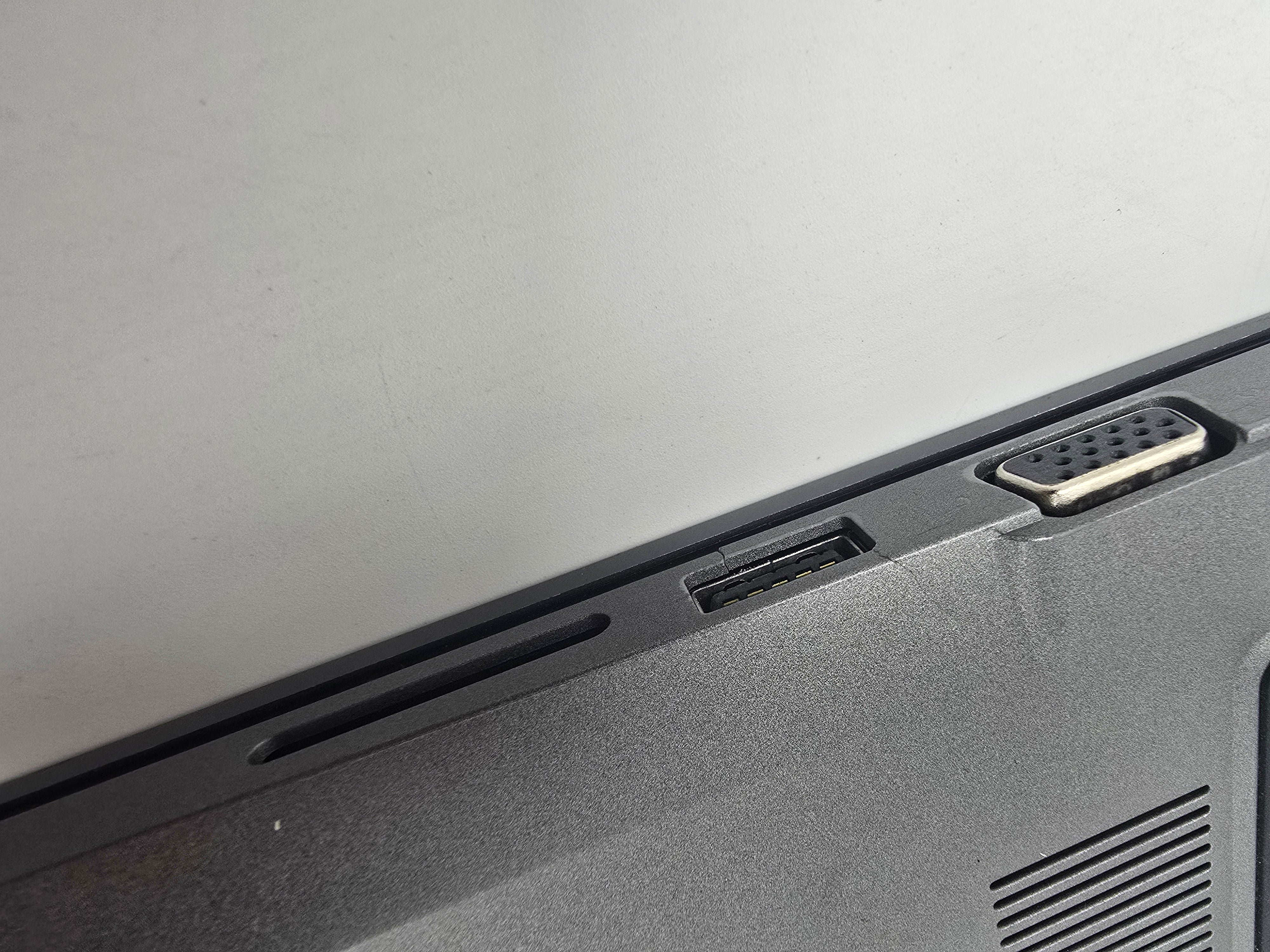 Dell Laptop Vostro 5468 14" Screen i5 7th Gen No RAM No SSD *Spares*