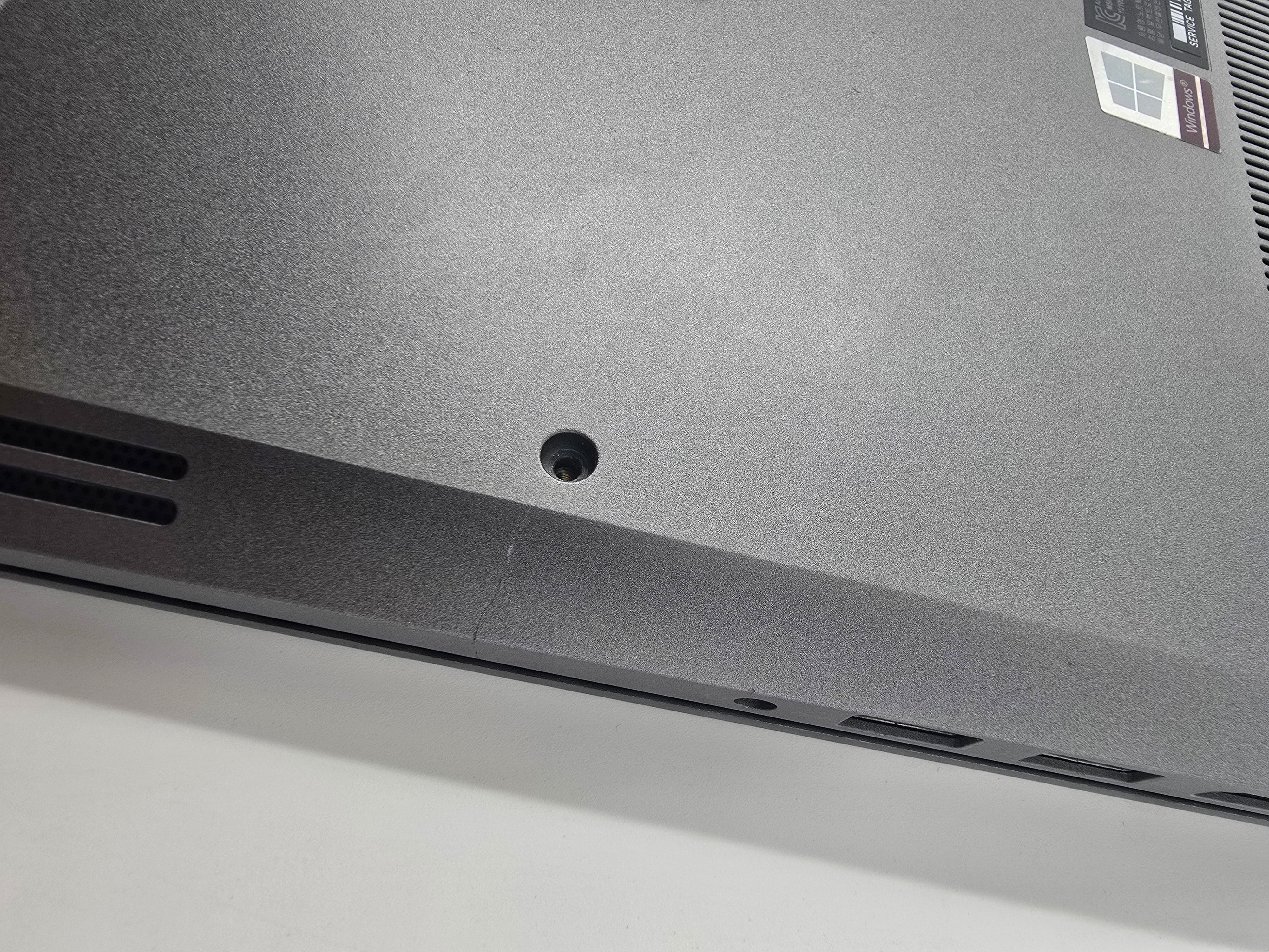 Dell Laptop Vostro 5468 14" Screen i5 7th Gen No RAM No SSD *Spares*