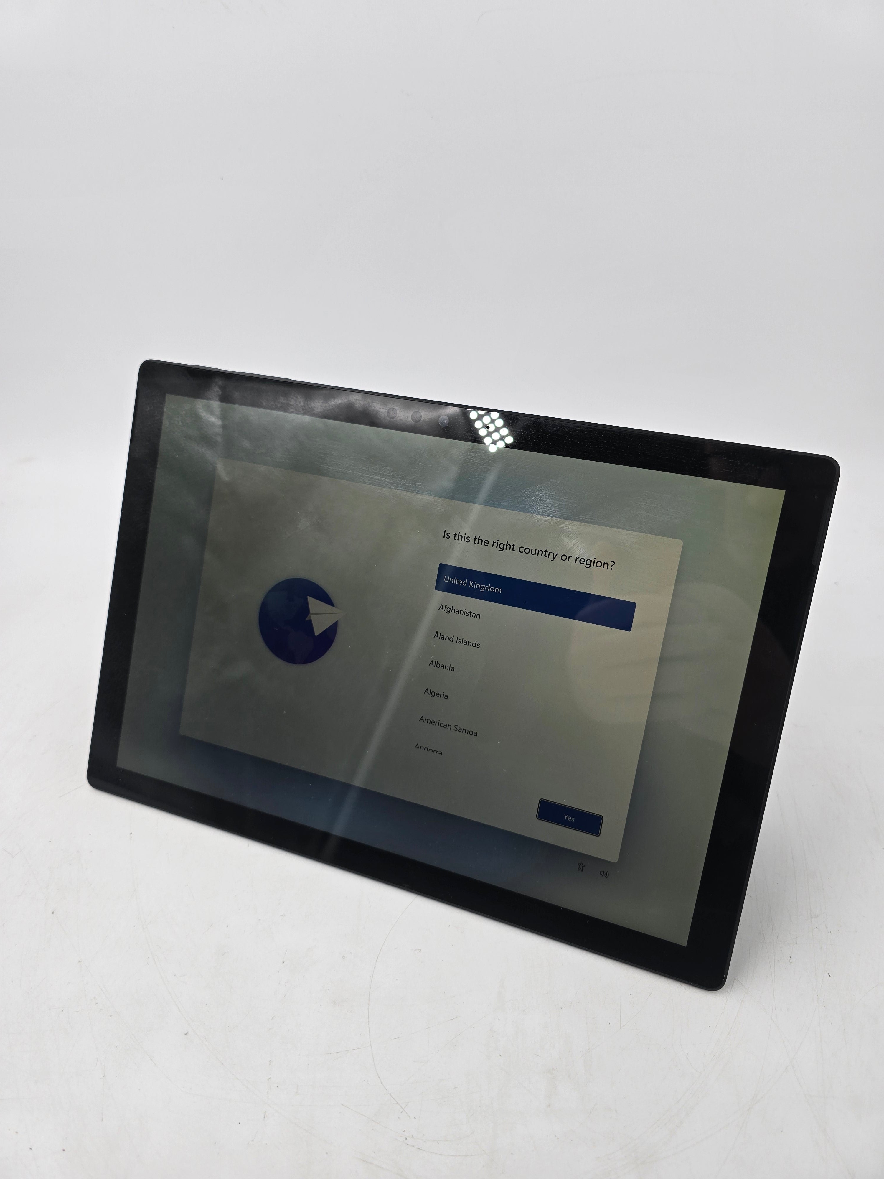 【良品】Microsoft Surface Pro 7 256GB 8 Microsoft Surface Pro 7 PUV-00028 12.3