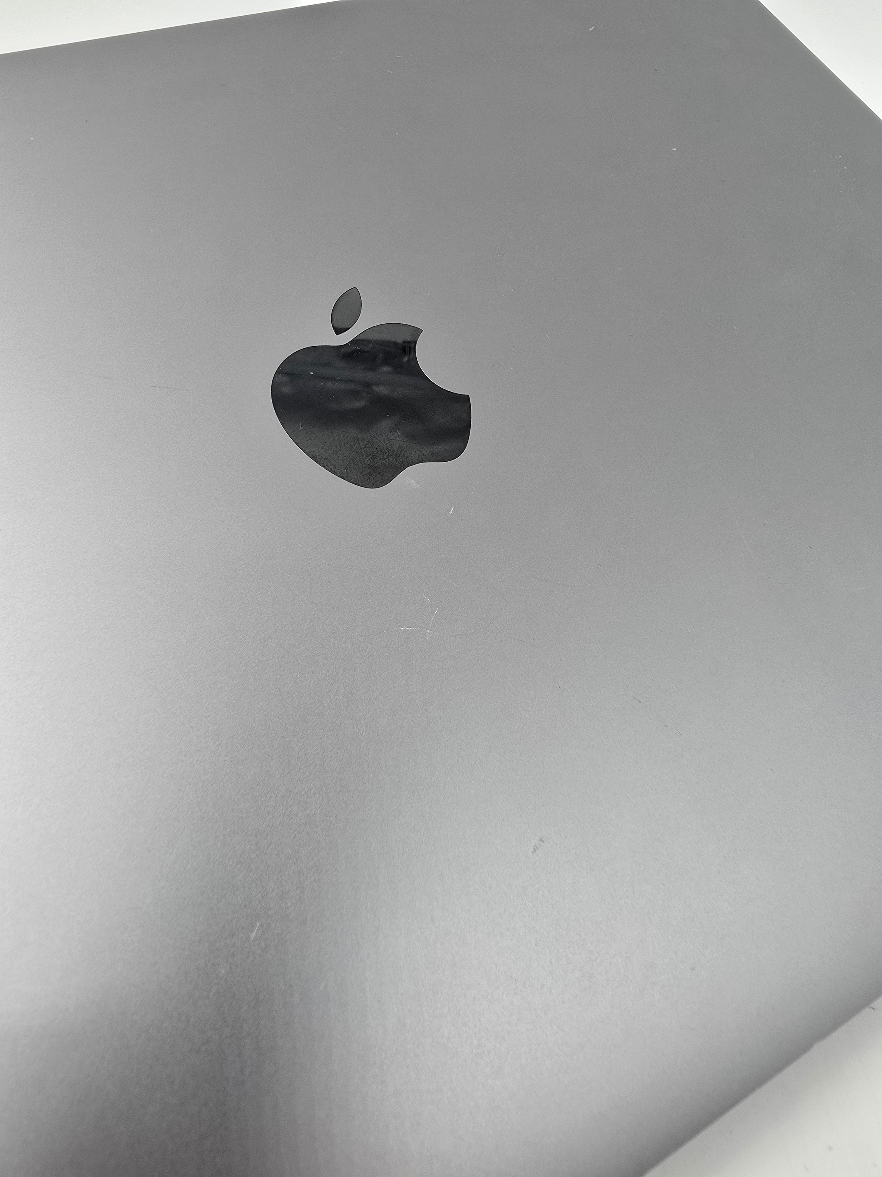 Apple MacBook Air 2018 13" Screen i5 8th Gen 1.6GHz 8GB RAM 256GB SSD Sonoma