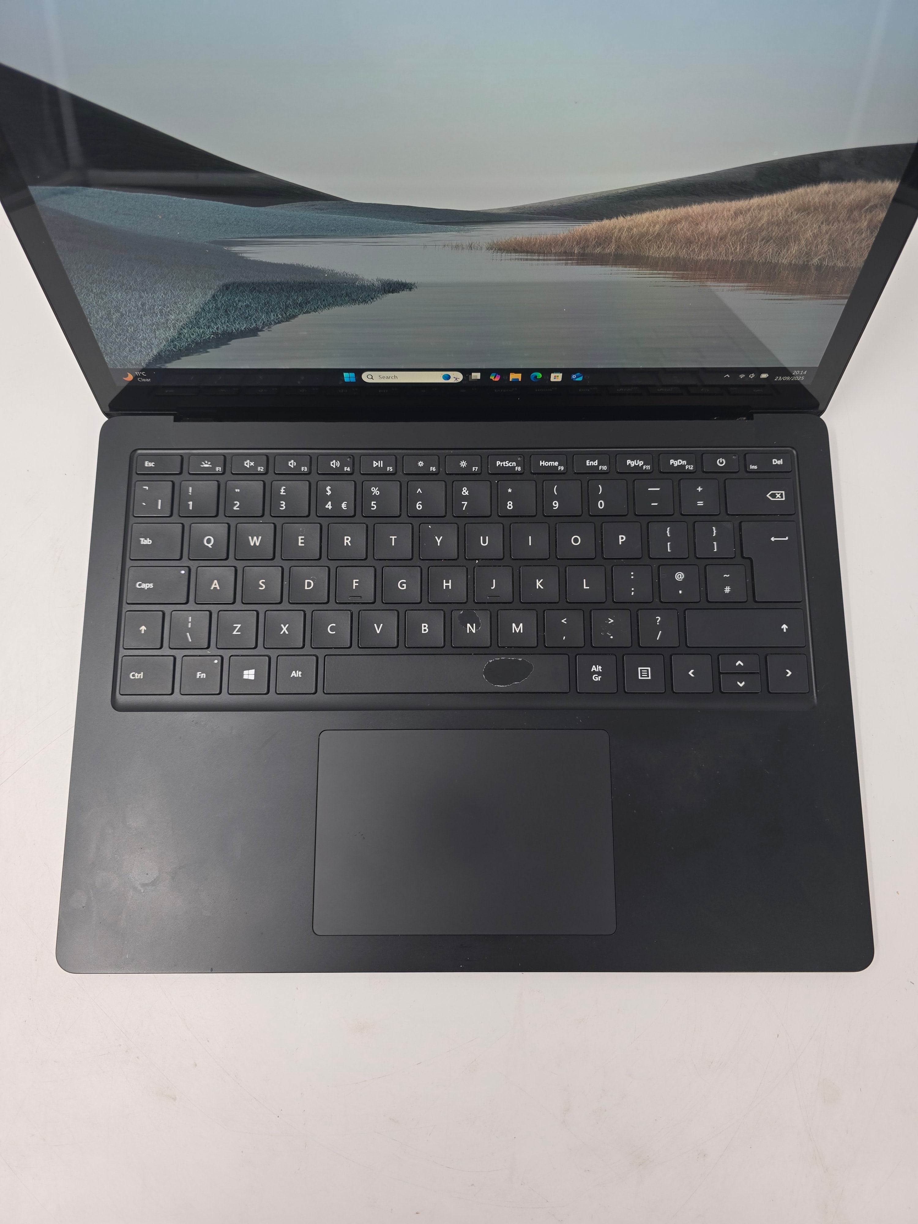 Microsoft Surface Laptop 3 13" TouchScreen i5 10th Gen 8GB RAM 256GB SSD W11