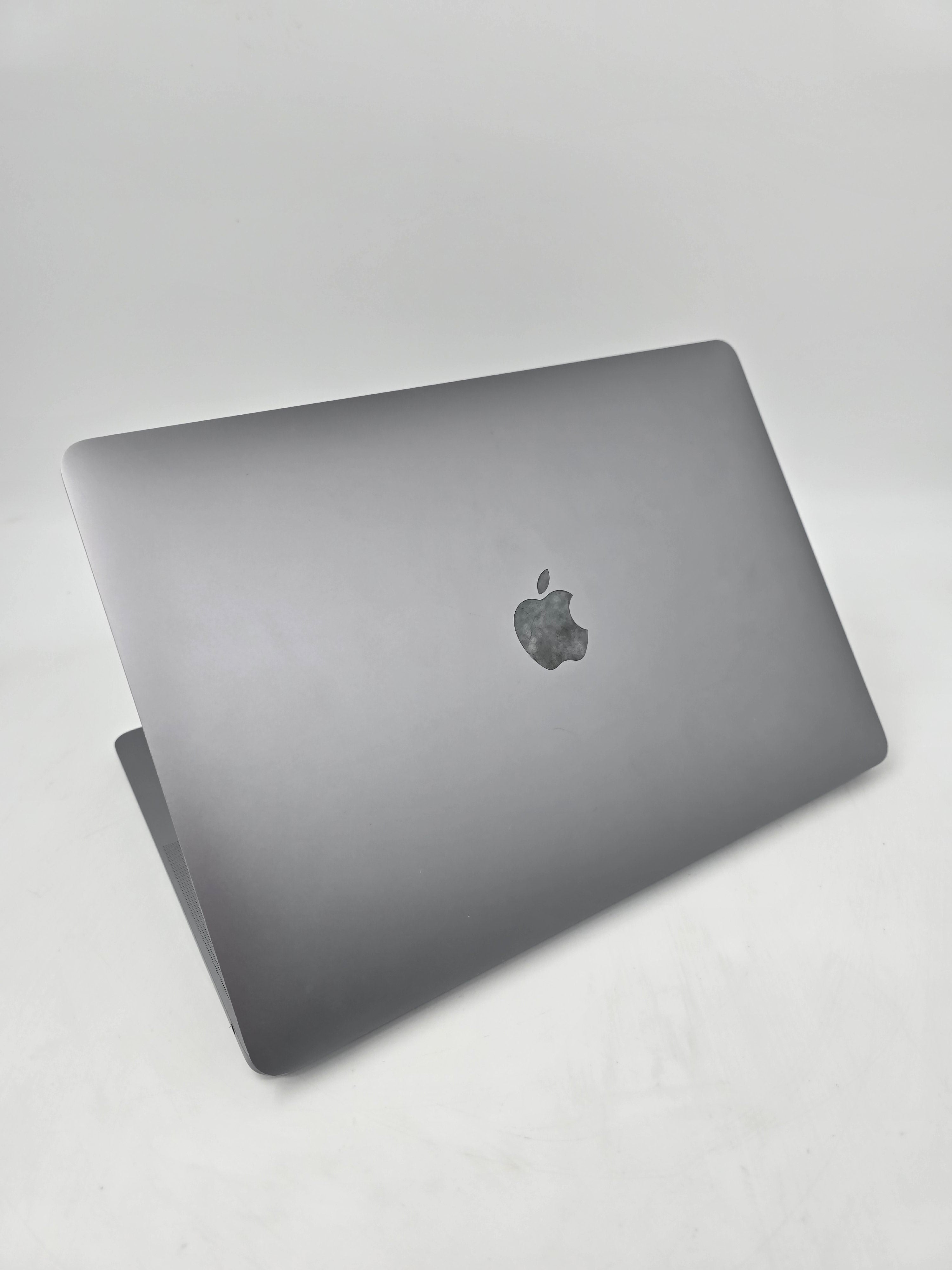 Apple MacBook Air 2018 13" Screen i5 8th Gen 1.6GHz 8GB RAM 256GB SSD Sonoma