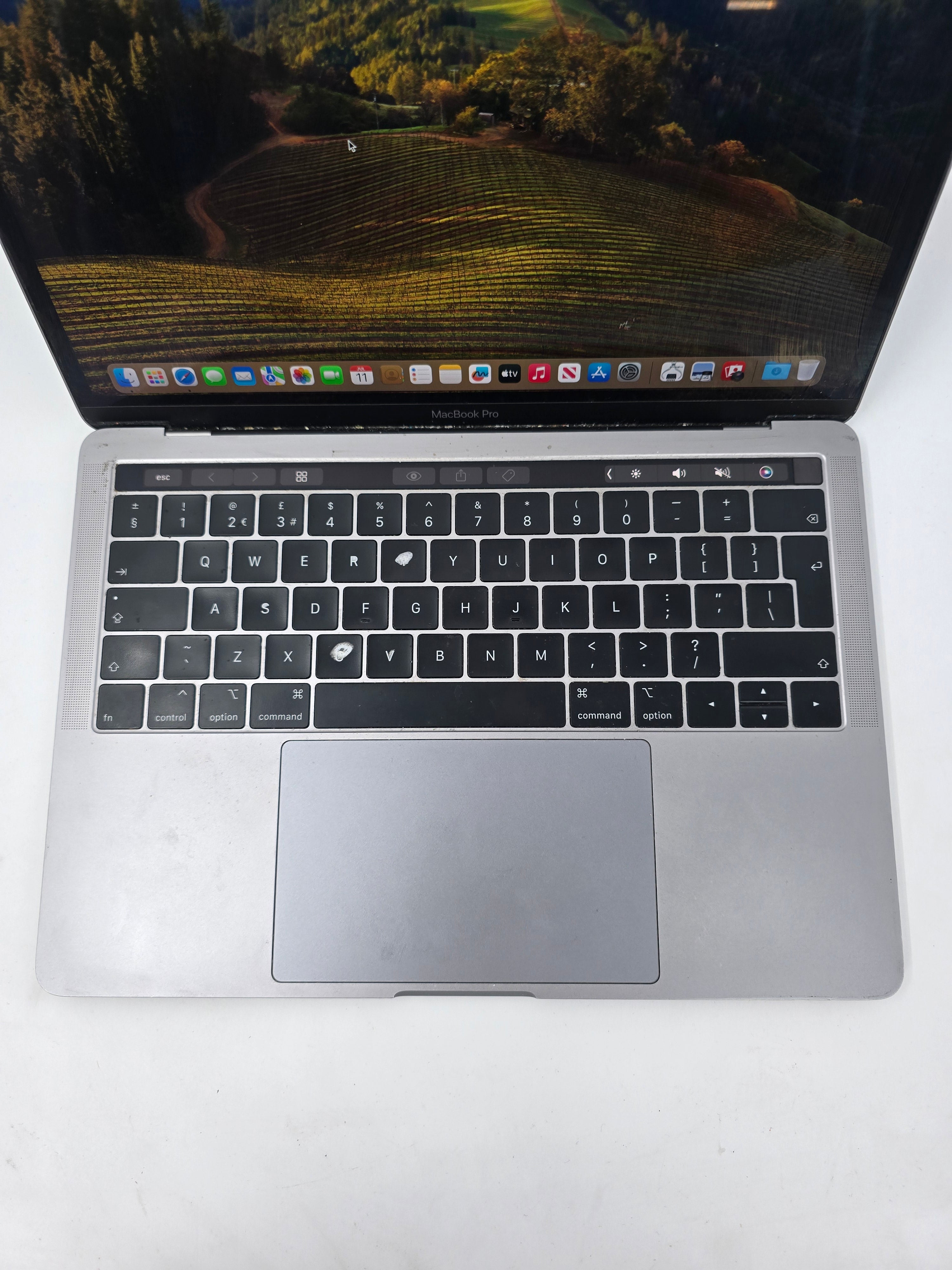 Apple MacBook Pro 2018 TouchBar 13.3" i7 8th Gen 16GB RAM 256GB SSD Sonoma