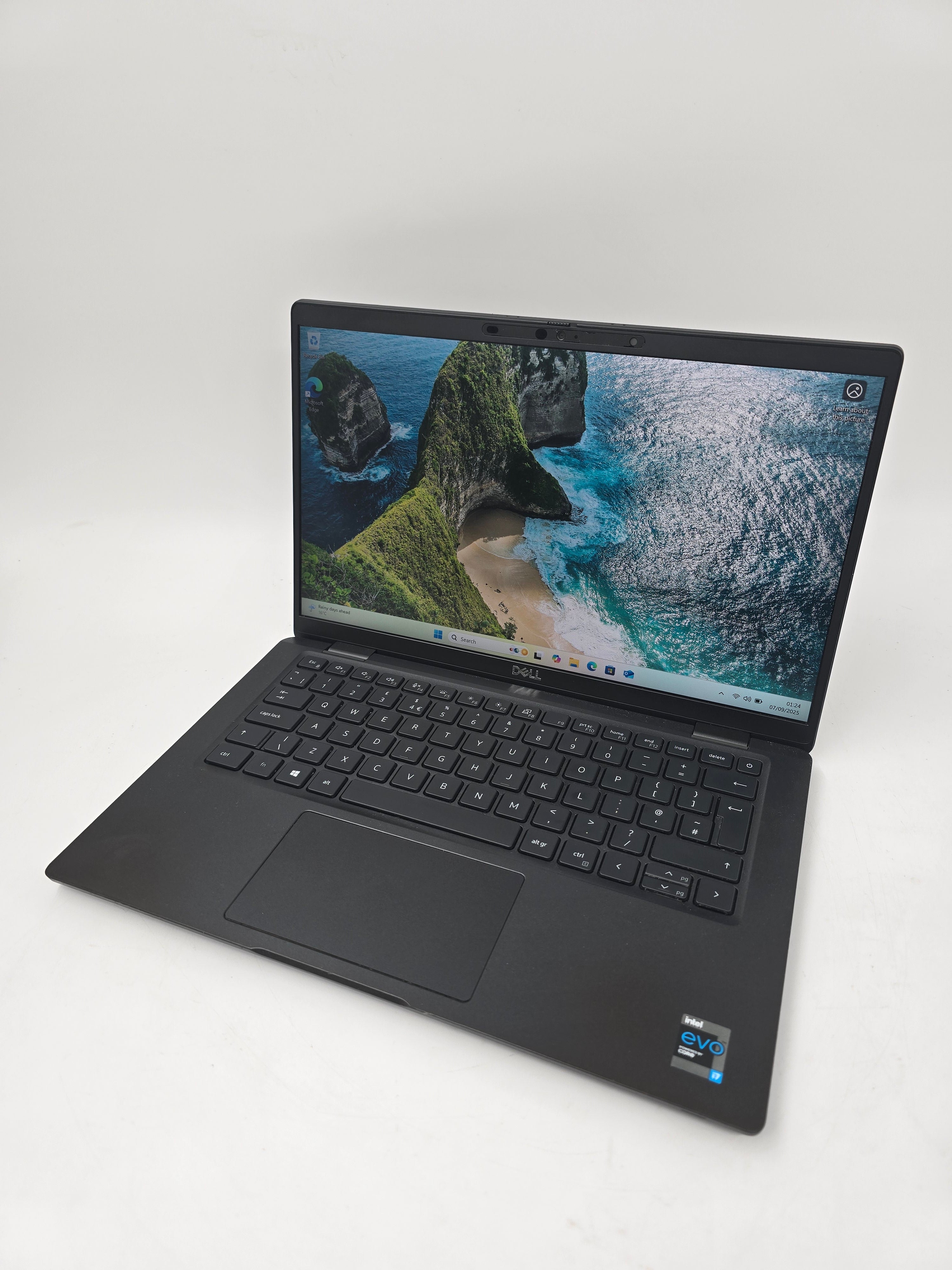 Dell Laptop Latitude 7420 14" Screen i7 11th Gen 16GB RAM 512GB SSD W11