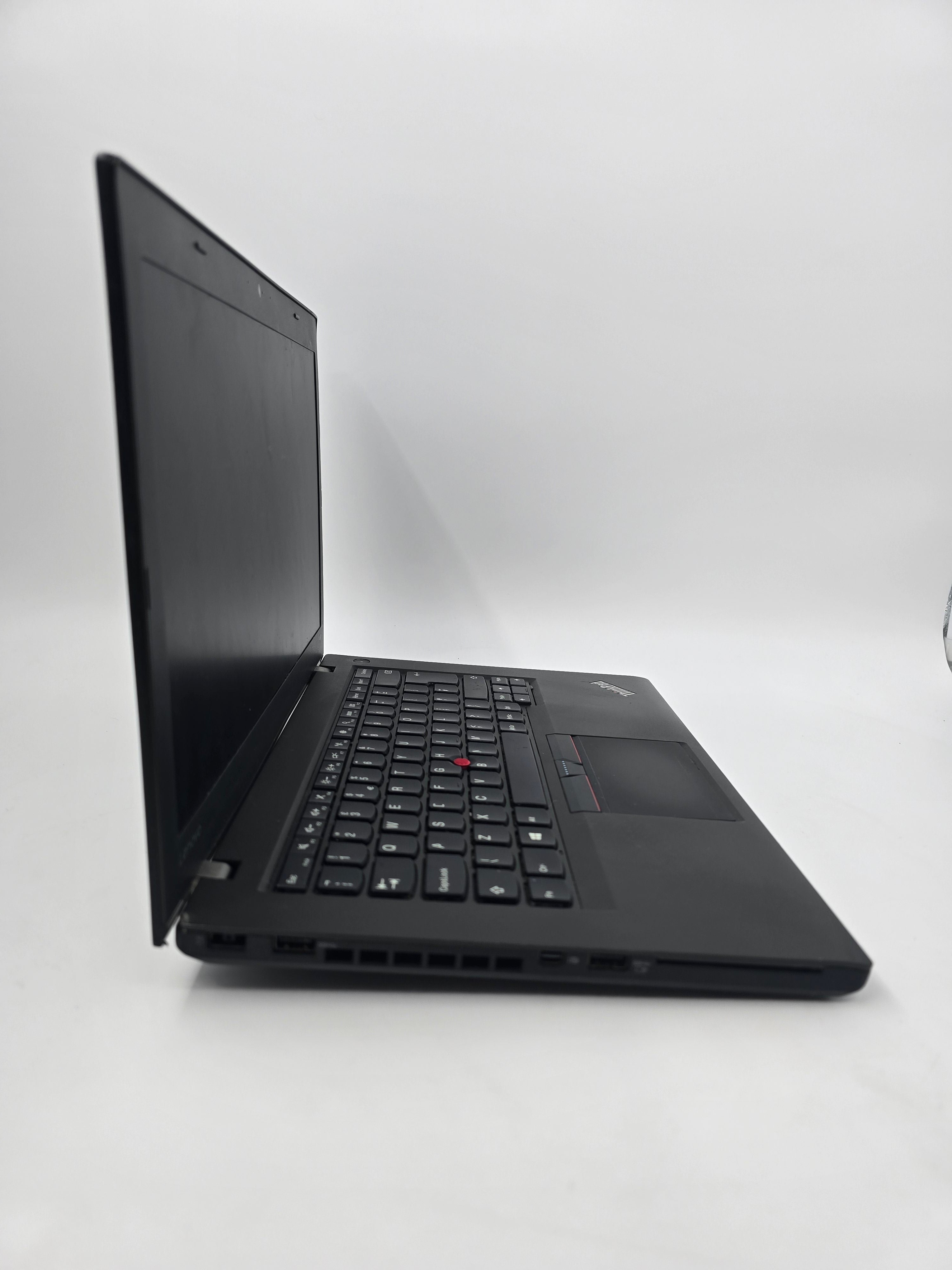 Lenovo Laptop ThinkPad T460 14" Screen i5 6th Gen No RAM No SSD *Spares*