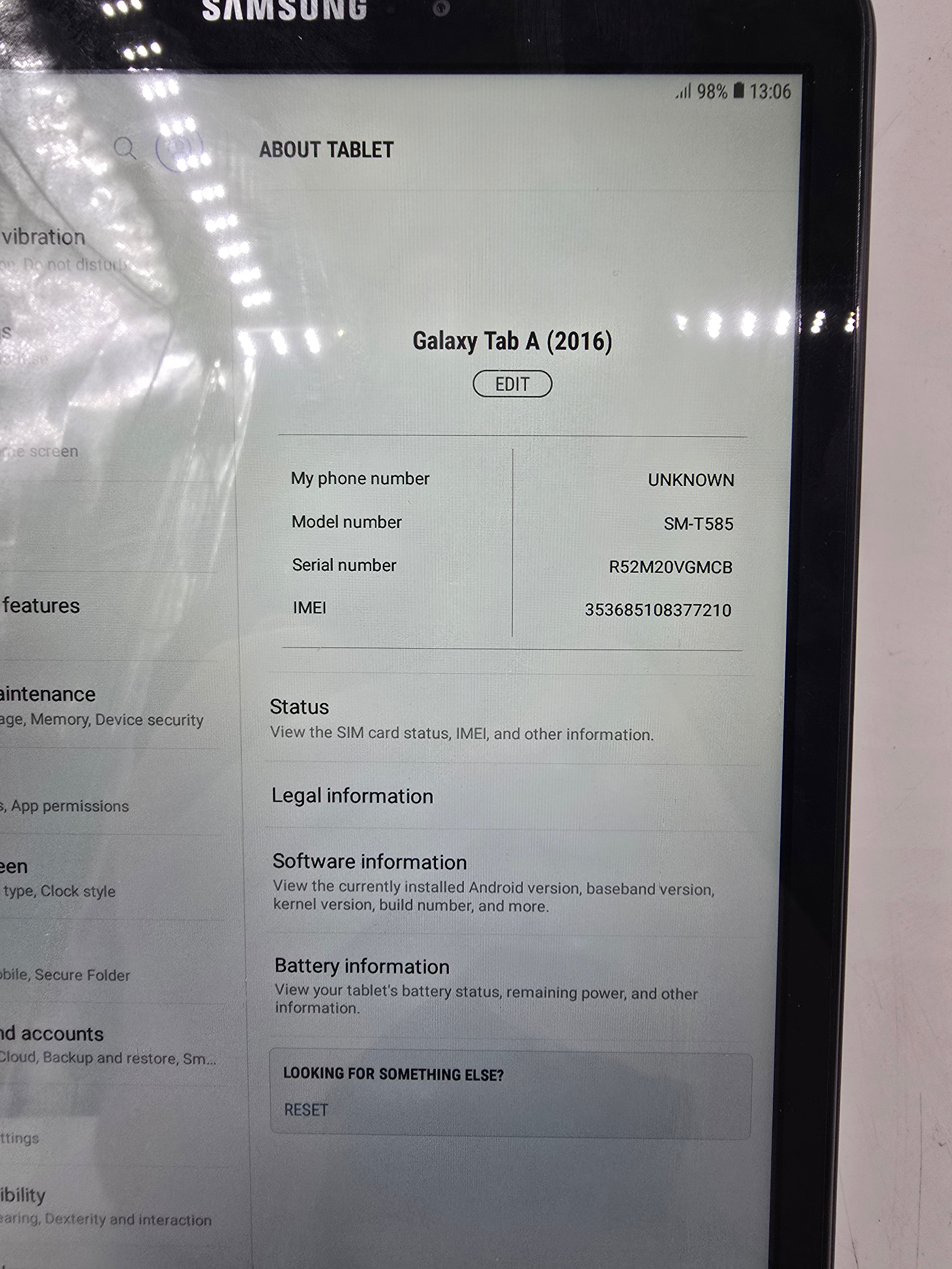Samsung Tablet Galaxy Tab A (2016) 32GB SM-T585 Wi-Fi + Cellular 10.1in