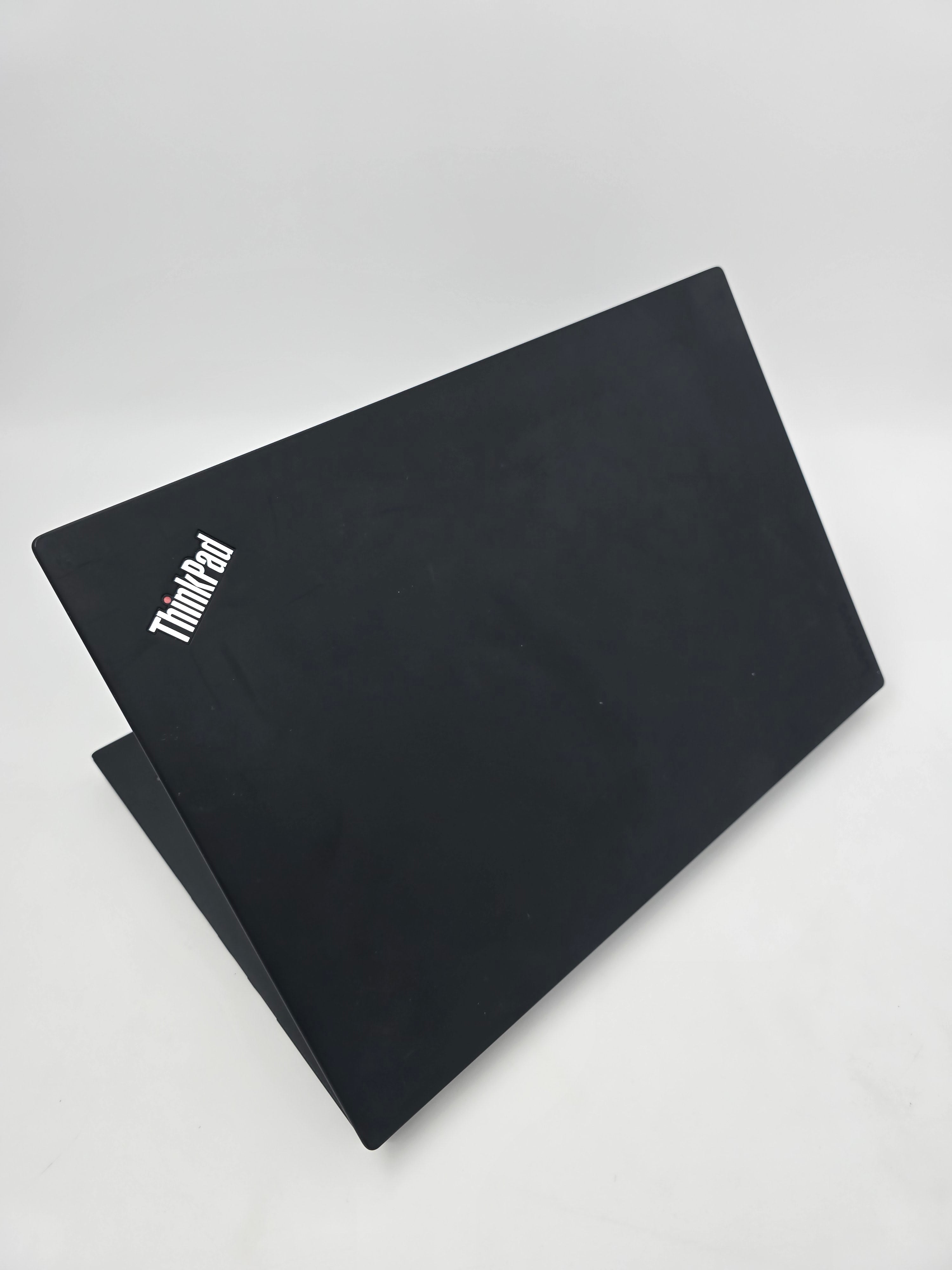 Lenovo ThinkPad T470 14" Screen i5 6th Gen 8GB RAM 128GB SSD W10