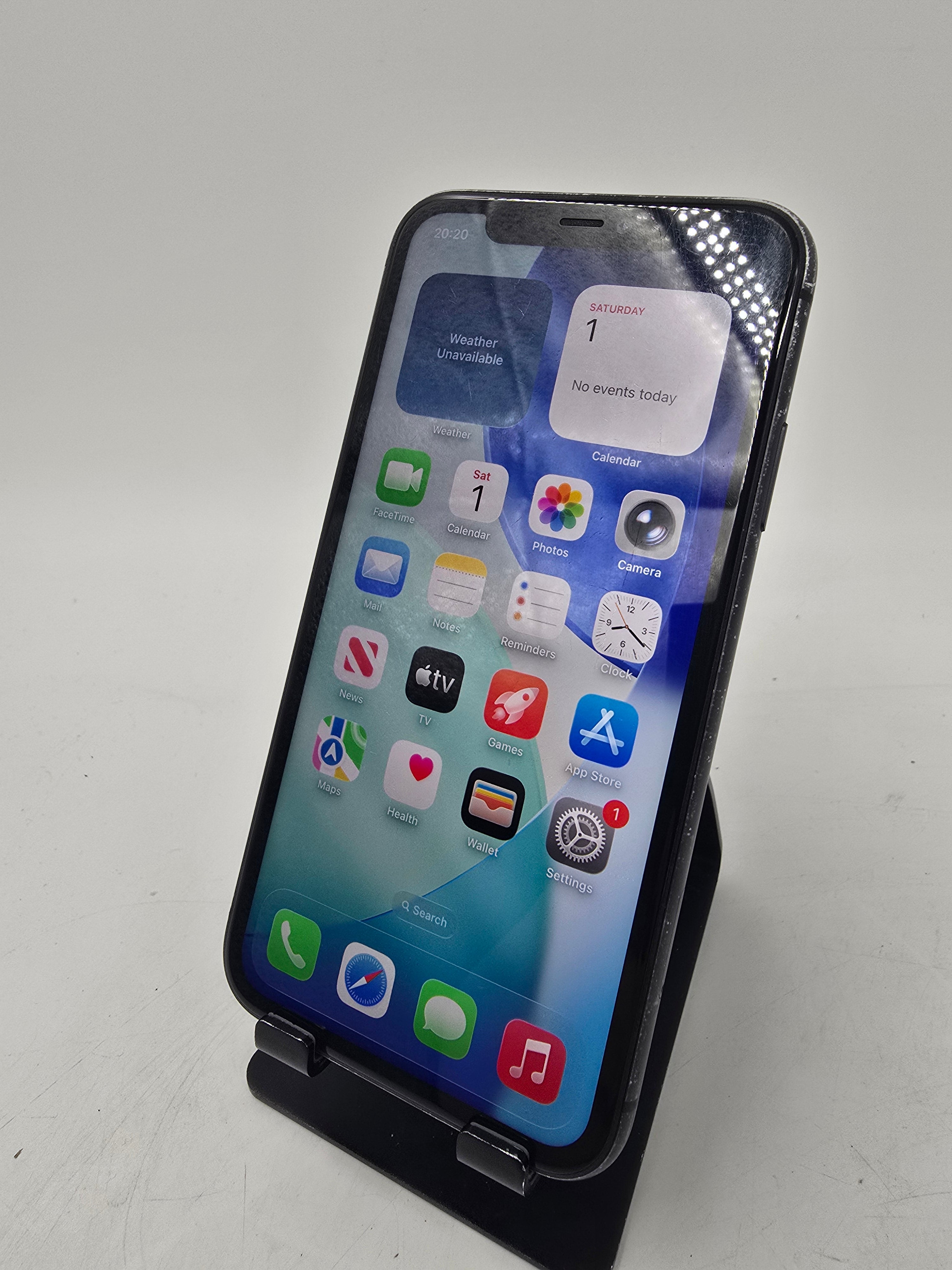 Apple iPhone 11 2019 6.1" Screen 64GB Storage Unlocked 91% Battery