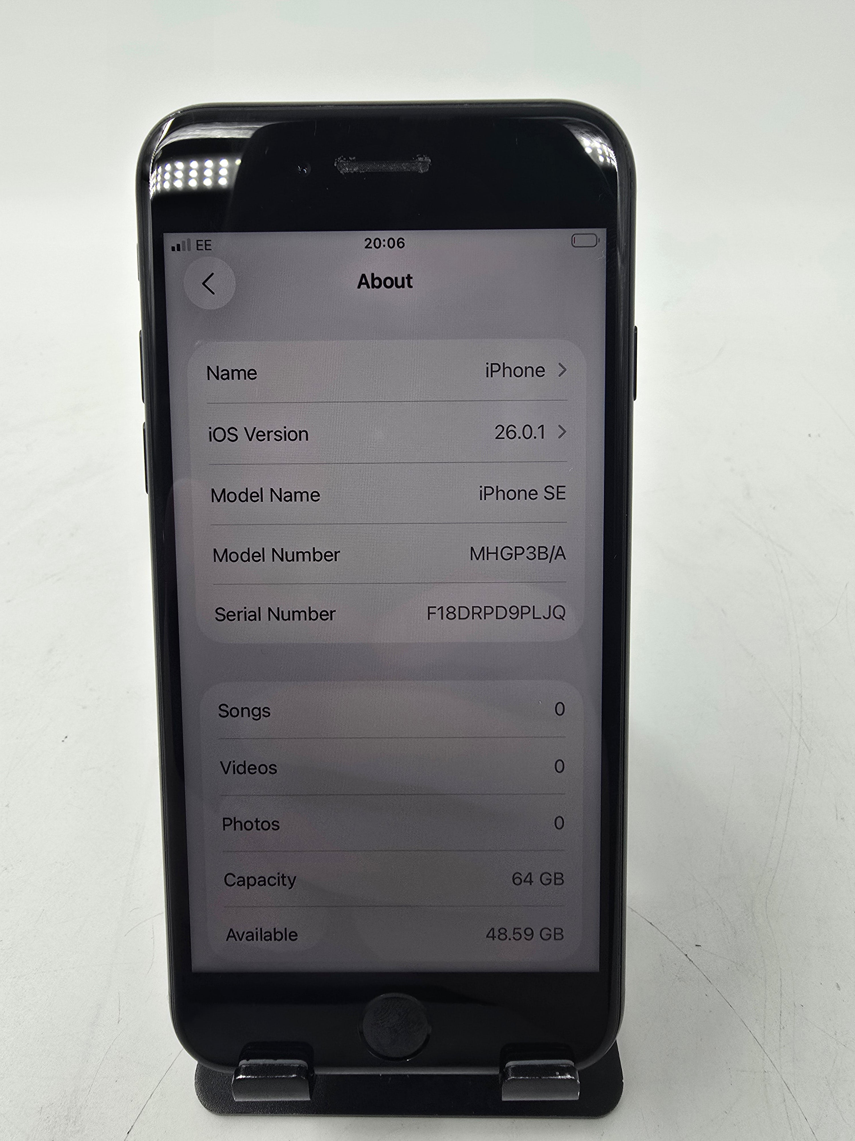 Apple iPhone SE 2nd Gen 2020 64GB Storage 4.7" Screen 81% Battery Unlocked