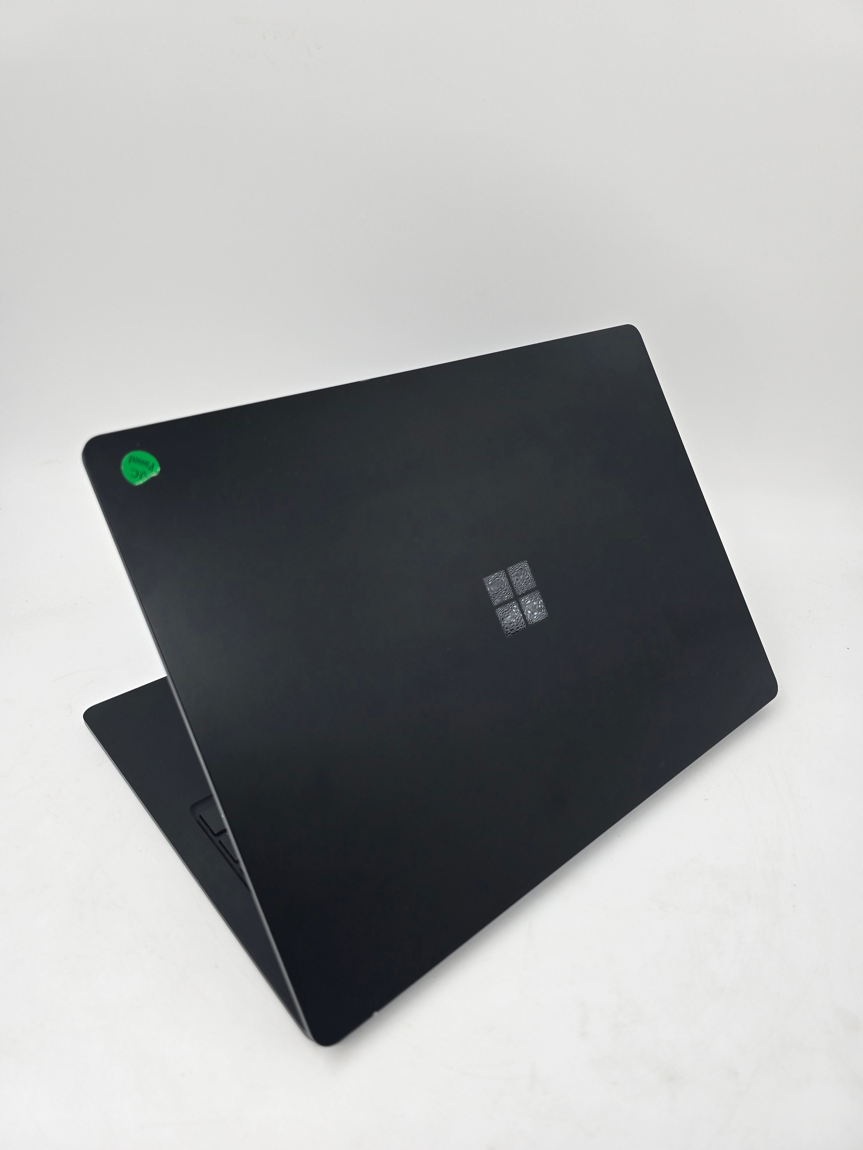 Microsoft Surface Laptop 3 13" Screen i5 10th Gen 8GB RAM 256GB SSD W11 *Spares*