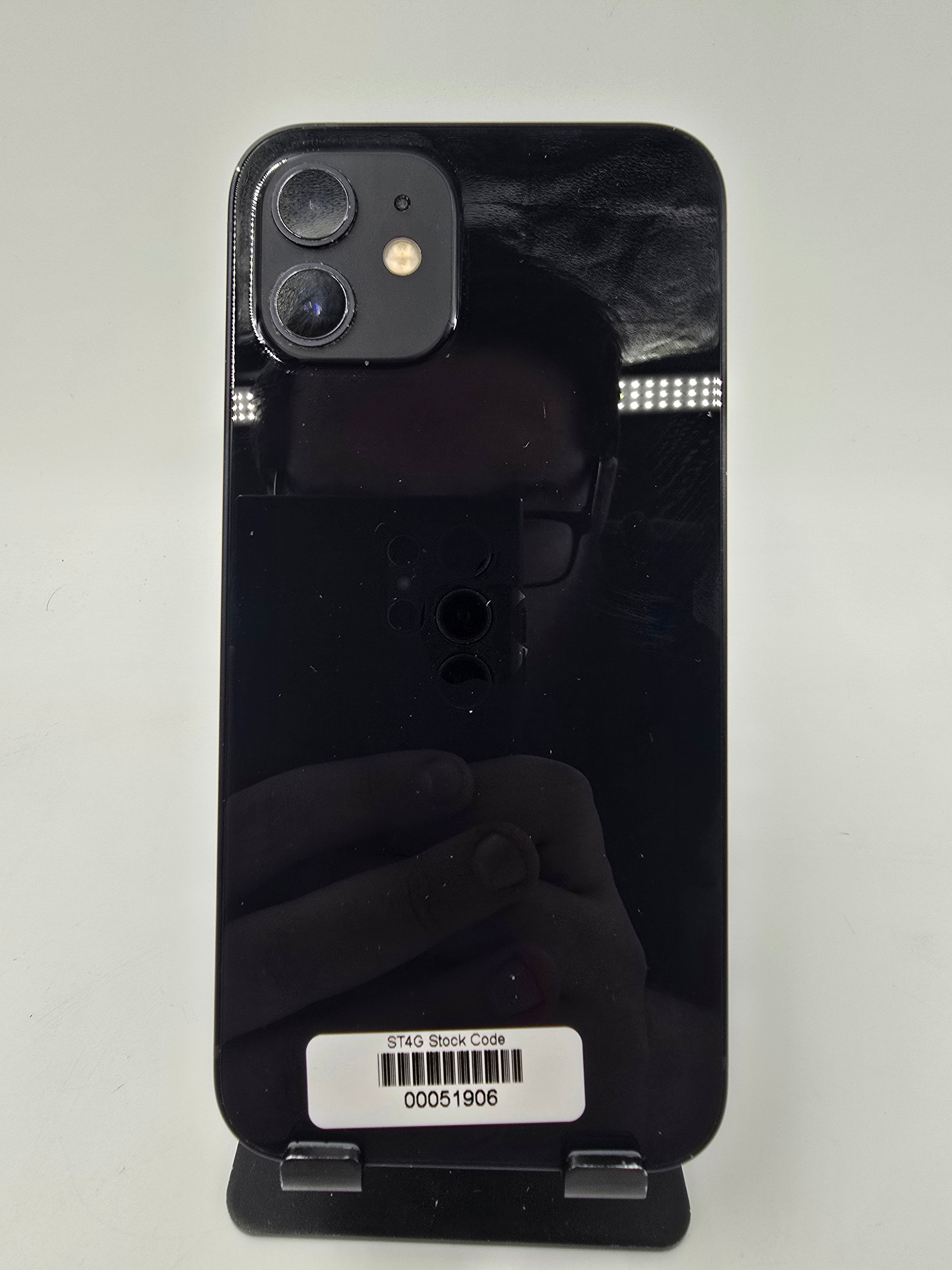 Apple iPhone 12 2020 6.1" 256GB Storage Black Unlocked 86% Battery Health Spares