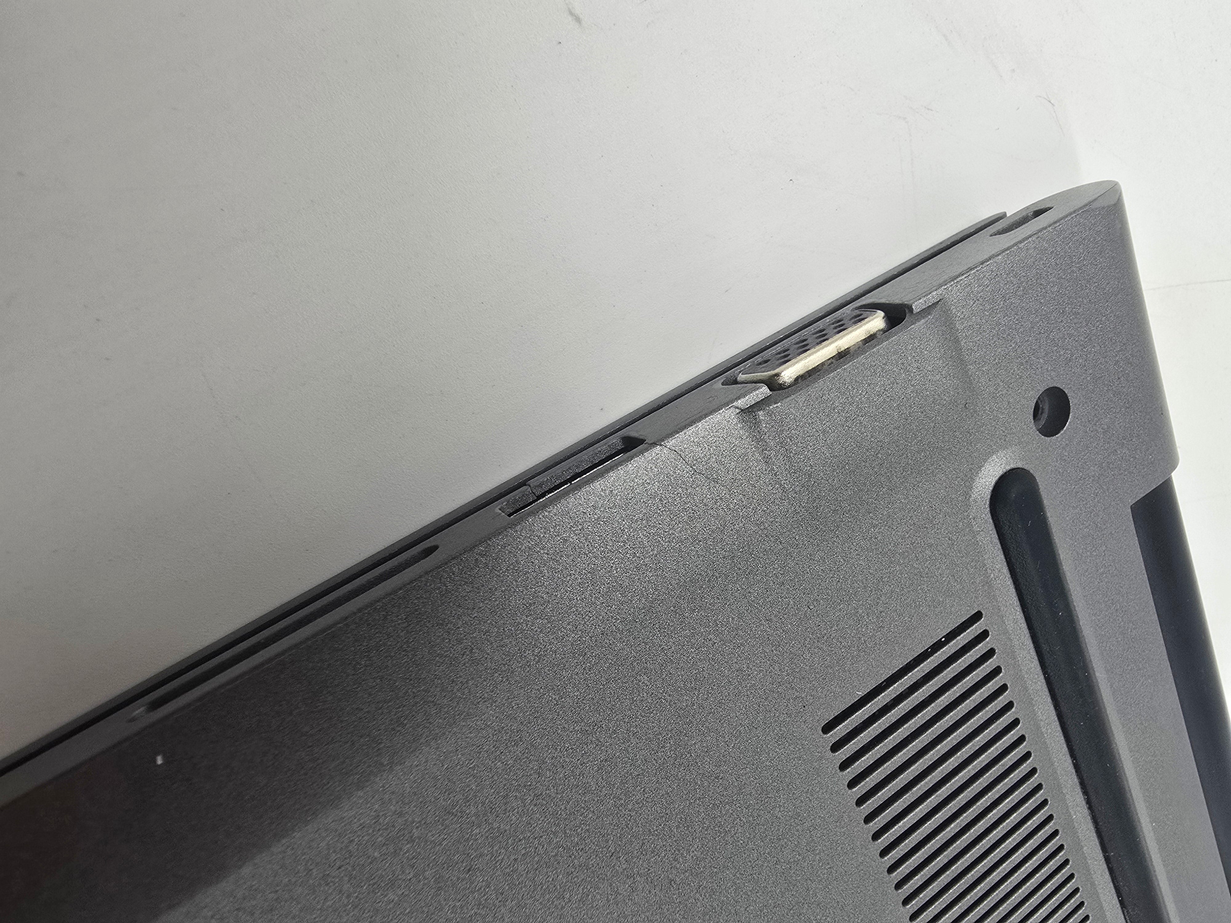 Dell Laptop Vostro 5468 14" Screen i5 7th Gen No RAM No SSD *Spares*