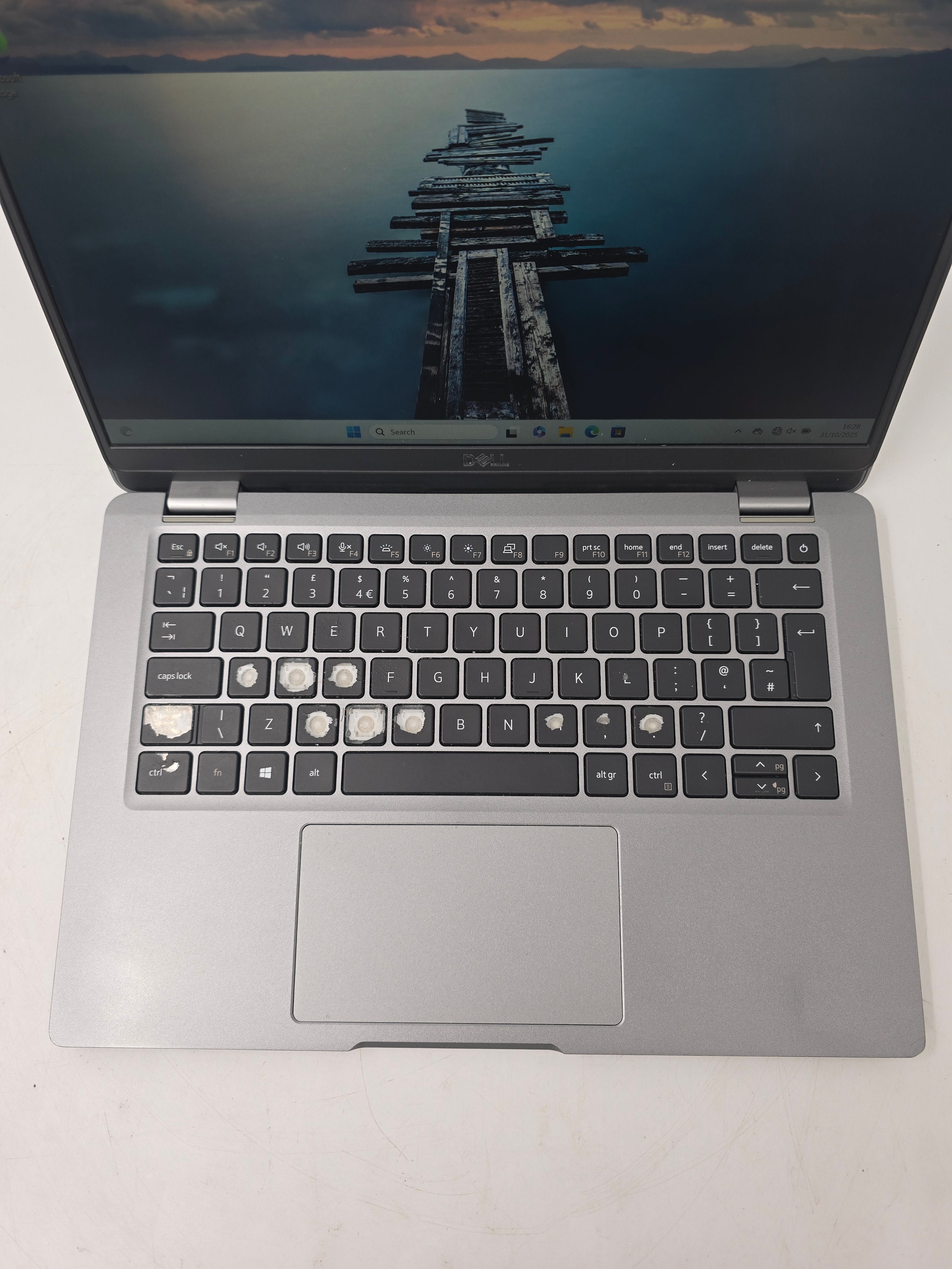 Dell Latitude 5320 13.3" Screen i5 11th Gen 8GB RAM 256GB SSD W11