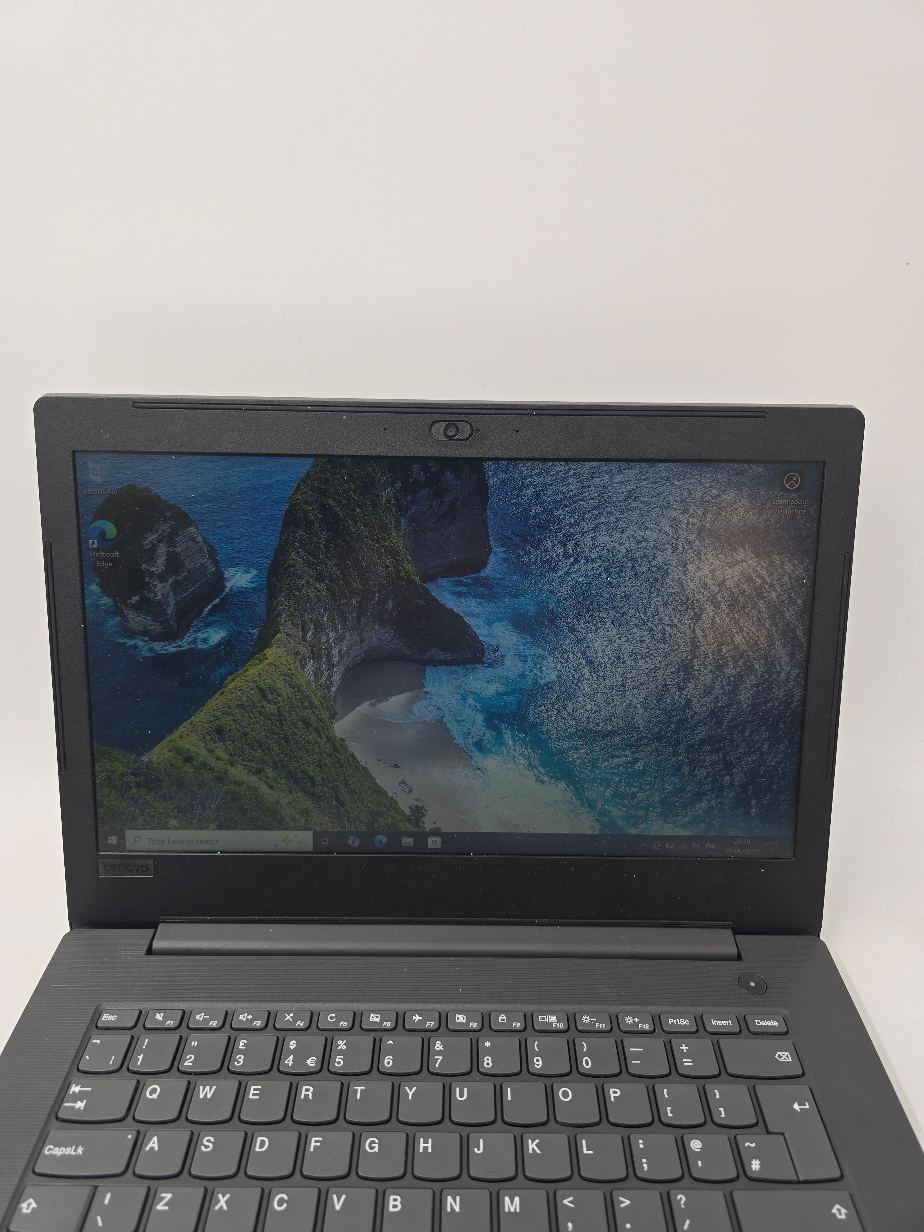 Lenovo Laptop V130-14IKB 14" Screen i5 7th Gen 8GB RAM 256GB SSD W10