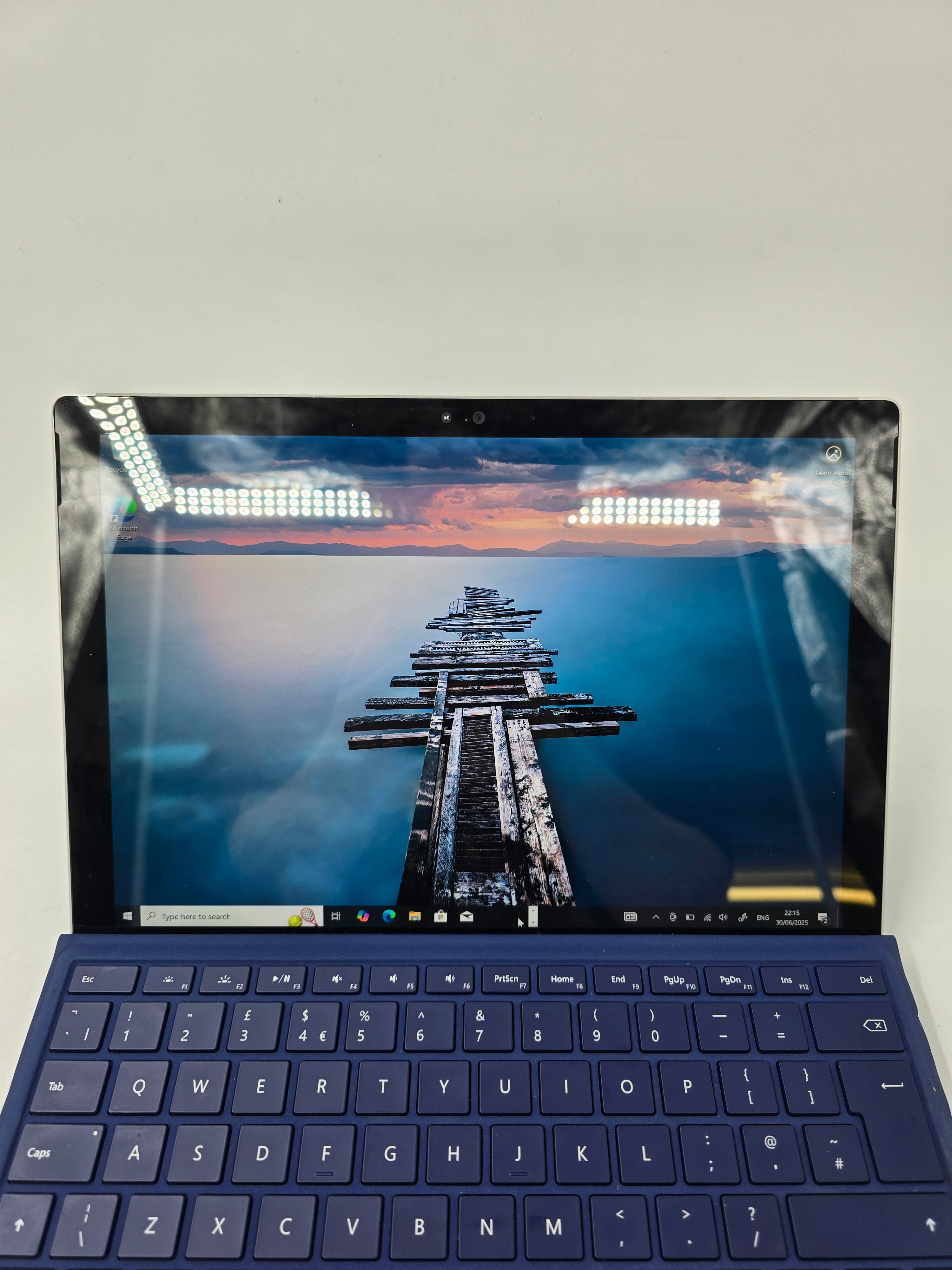 Microsoft Surface Pro 4 12.3" Touchscreen i3 6th Gen 4GB RAM 128GB SSD W10