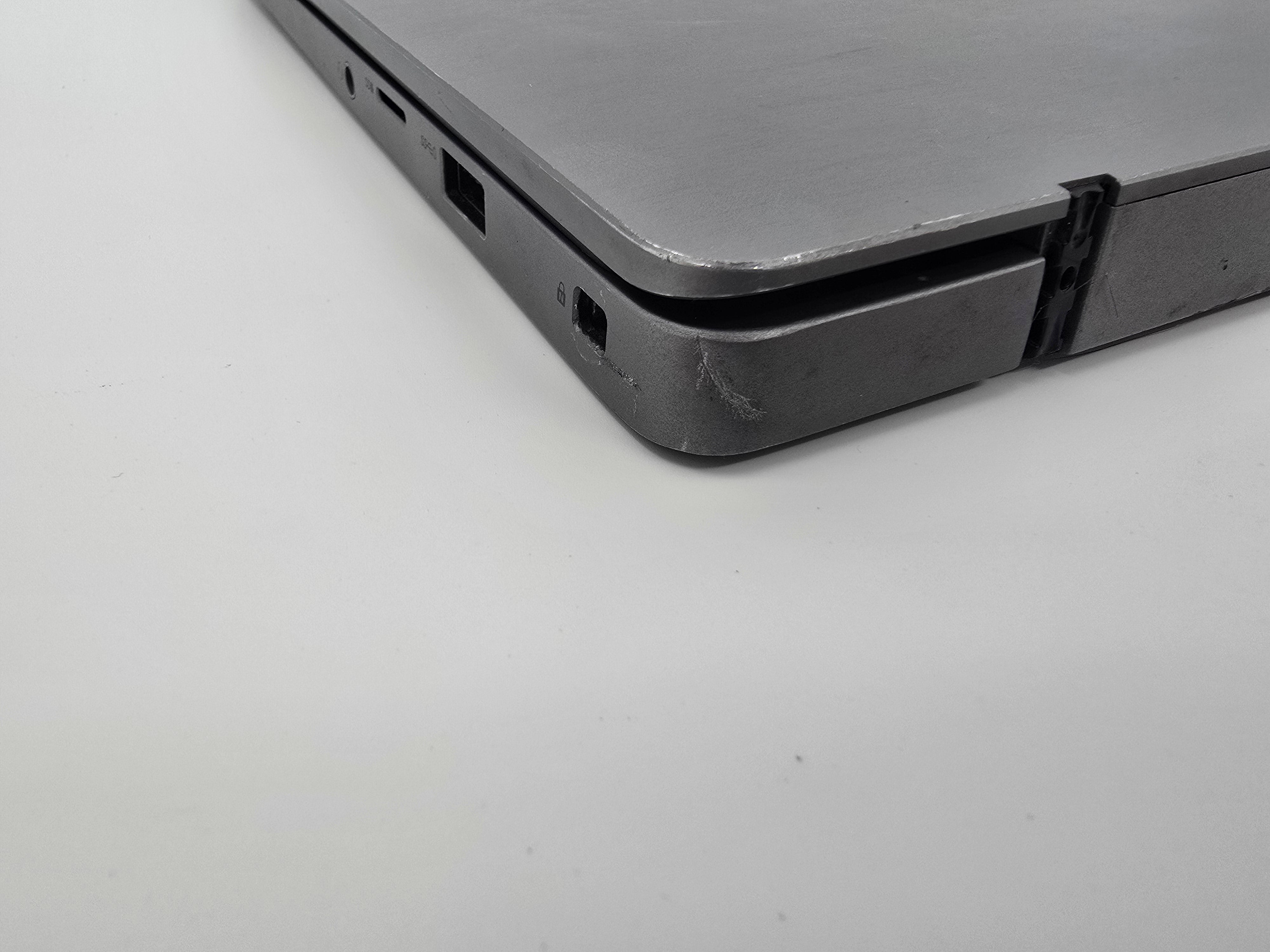 Dell Laptop Latitude 7300 13.3" Screen i5 8th Gen 8GB RAM 256GB SSD W11
