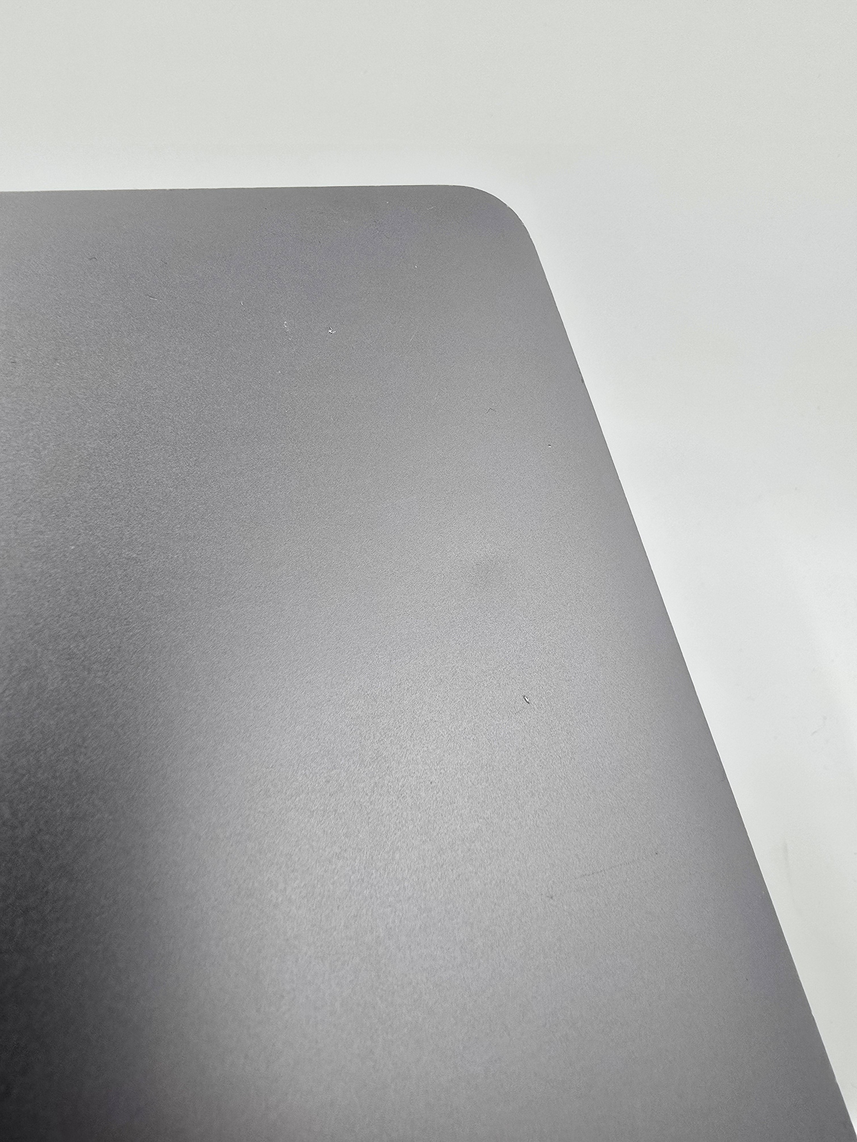 Apple MacBook Pro 2018 TouchBar 13.3" i7 8th Gen 16GB RAM 256GB SSD Sonoma