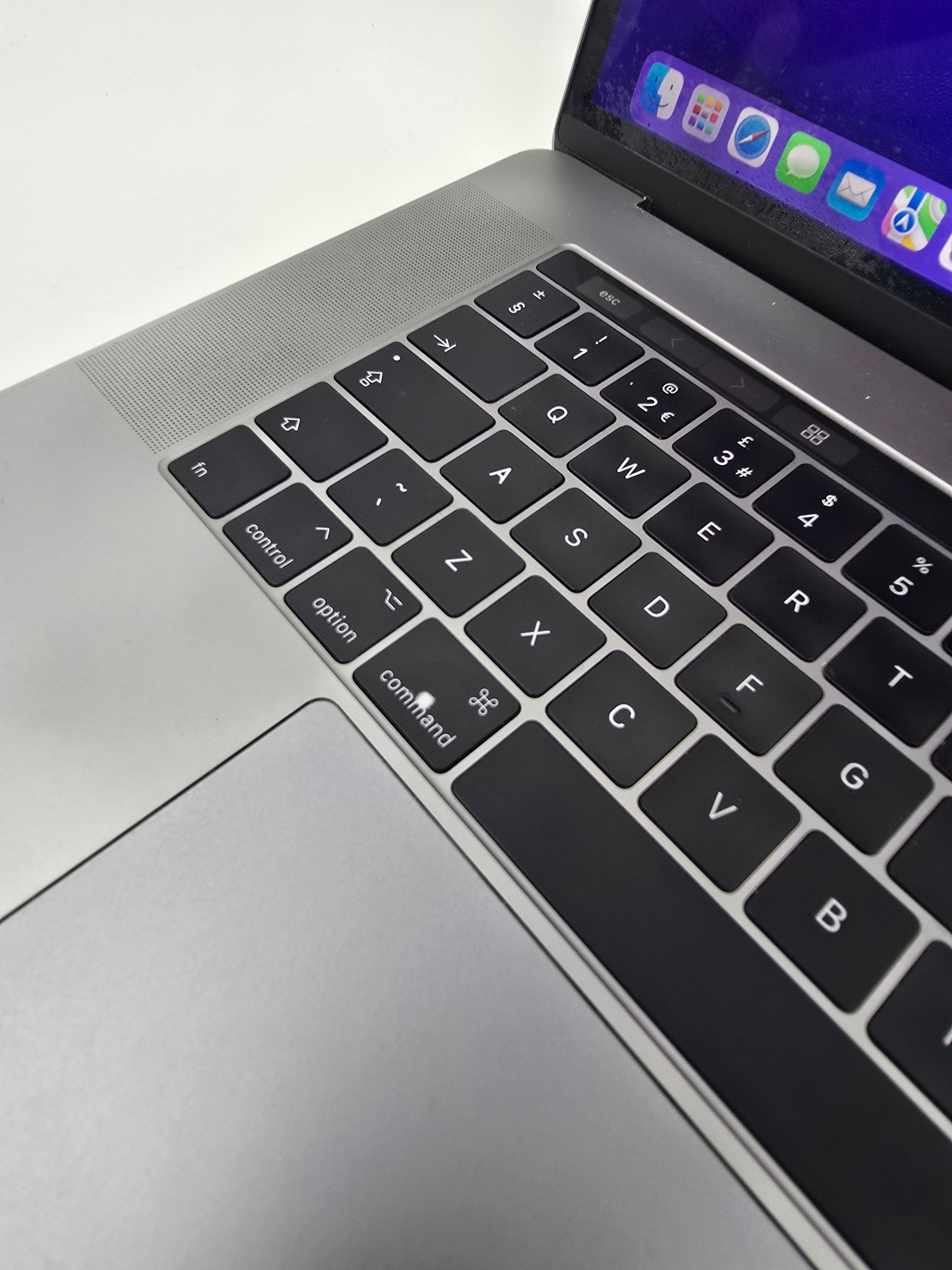 Apple MacBook Pro TouchBar 2017 15" i7 7th Gen 16GB RAM 512GB SSD Monterey