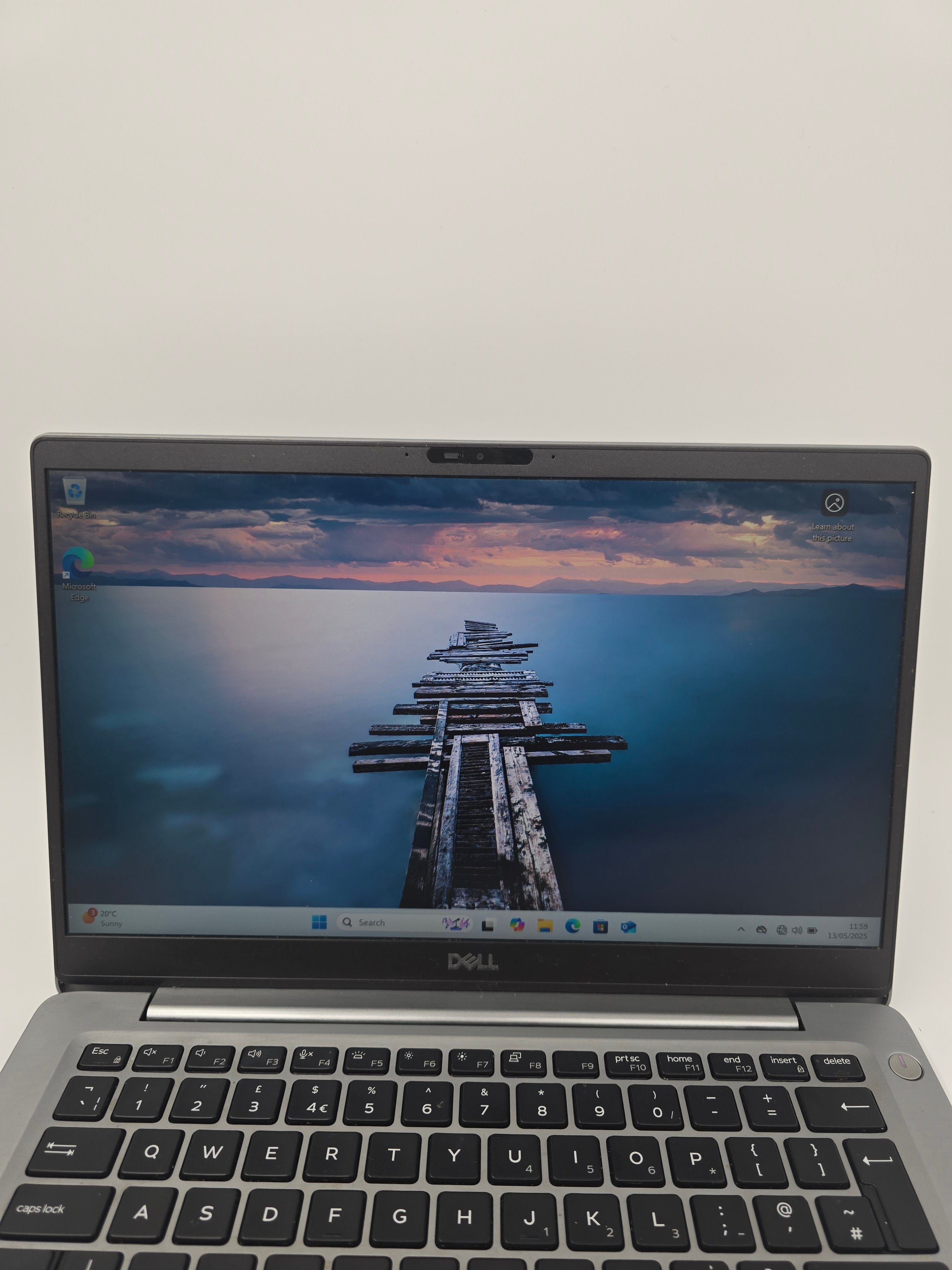 Dell Laptop Latitude 7300 13.3" Screen i5 8th Gen 8GB RAM 256GB SSD W11