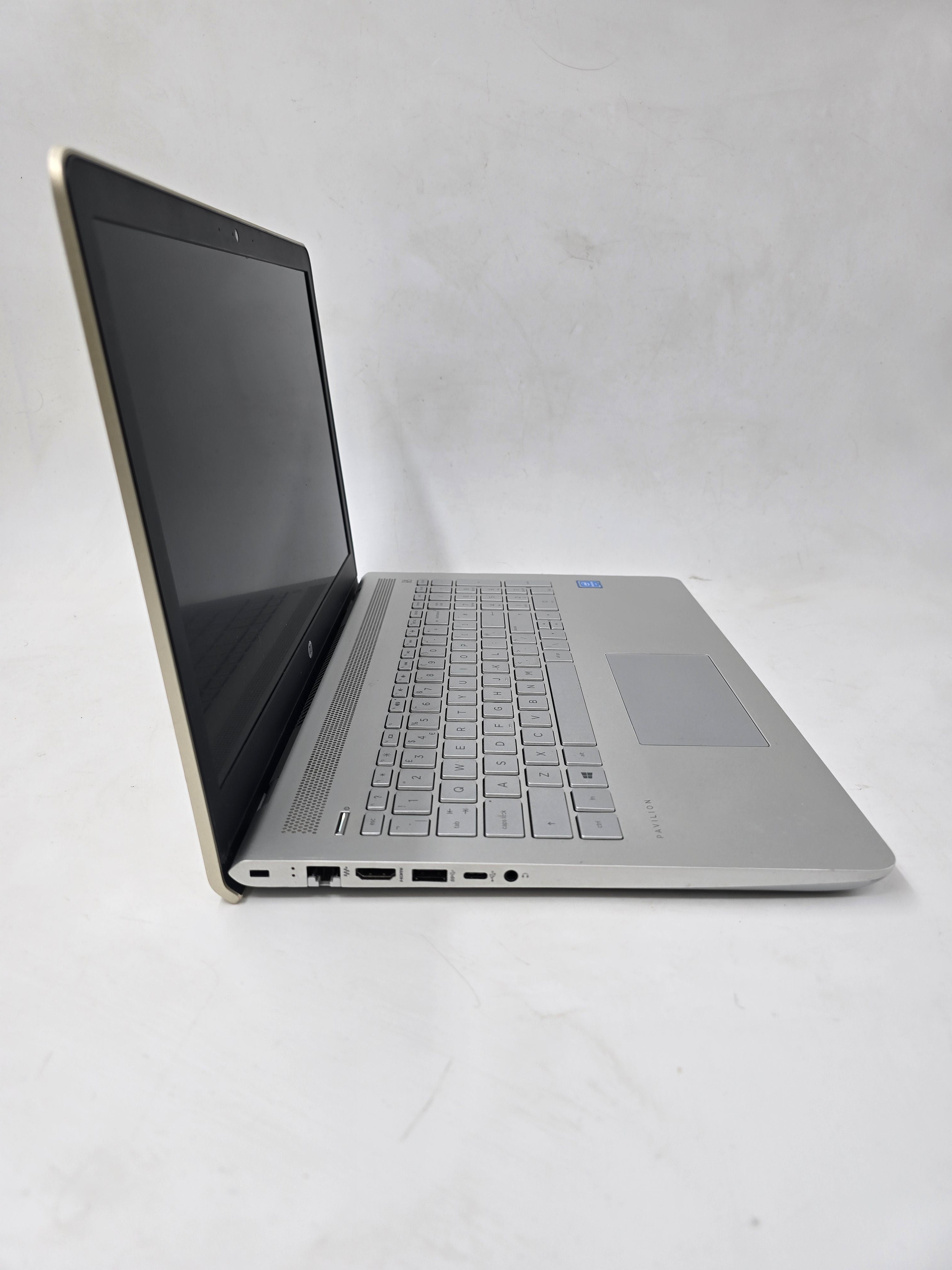 HP Laptop Pavilion 15-CC001na 15.6" Screen Pentium 4415U 4GB RAM NO SSD NO OS