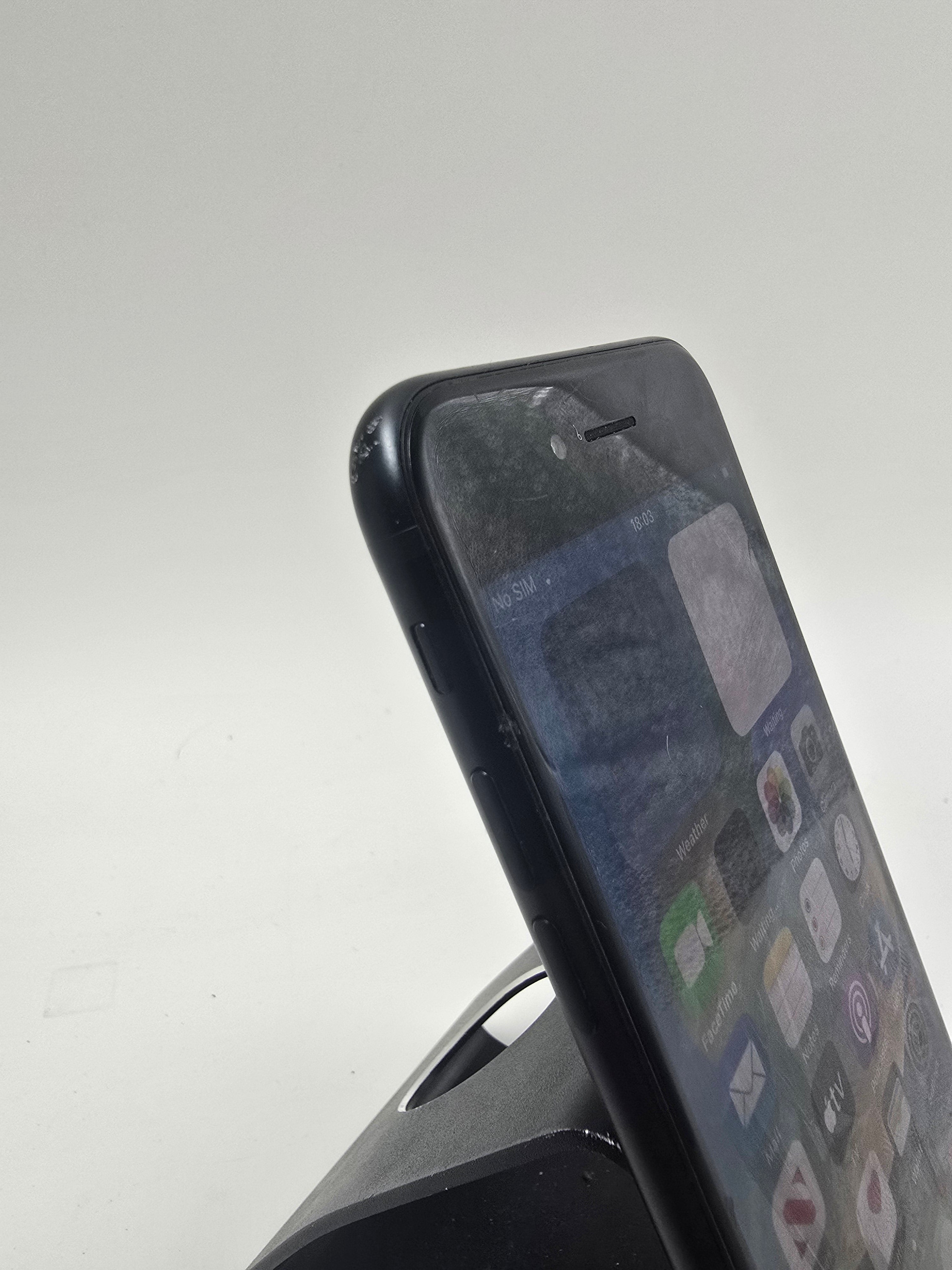 Apple iPhone SE 3rd Gen 2022 4.7" 64GB Storage Unlocked 98% Battery