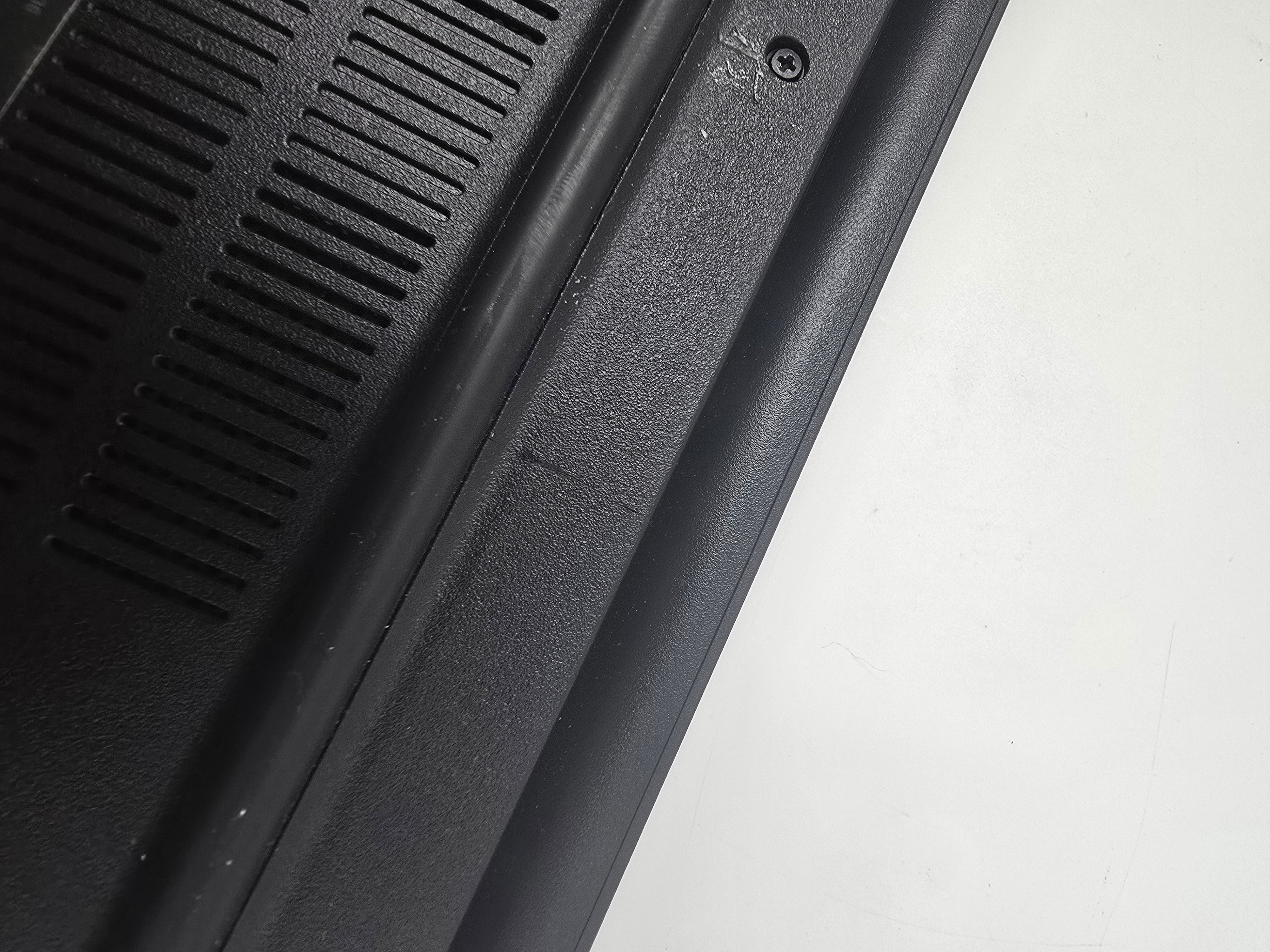 Lenovo Laptop ThinkPad E585 15.6" Ryzen 7 2700U No RAM No SSD *Spares*