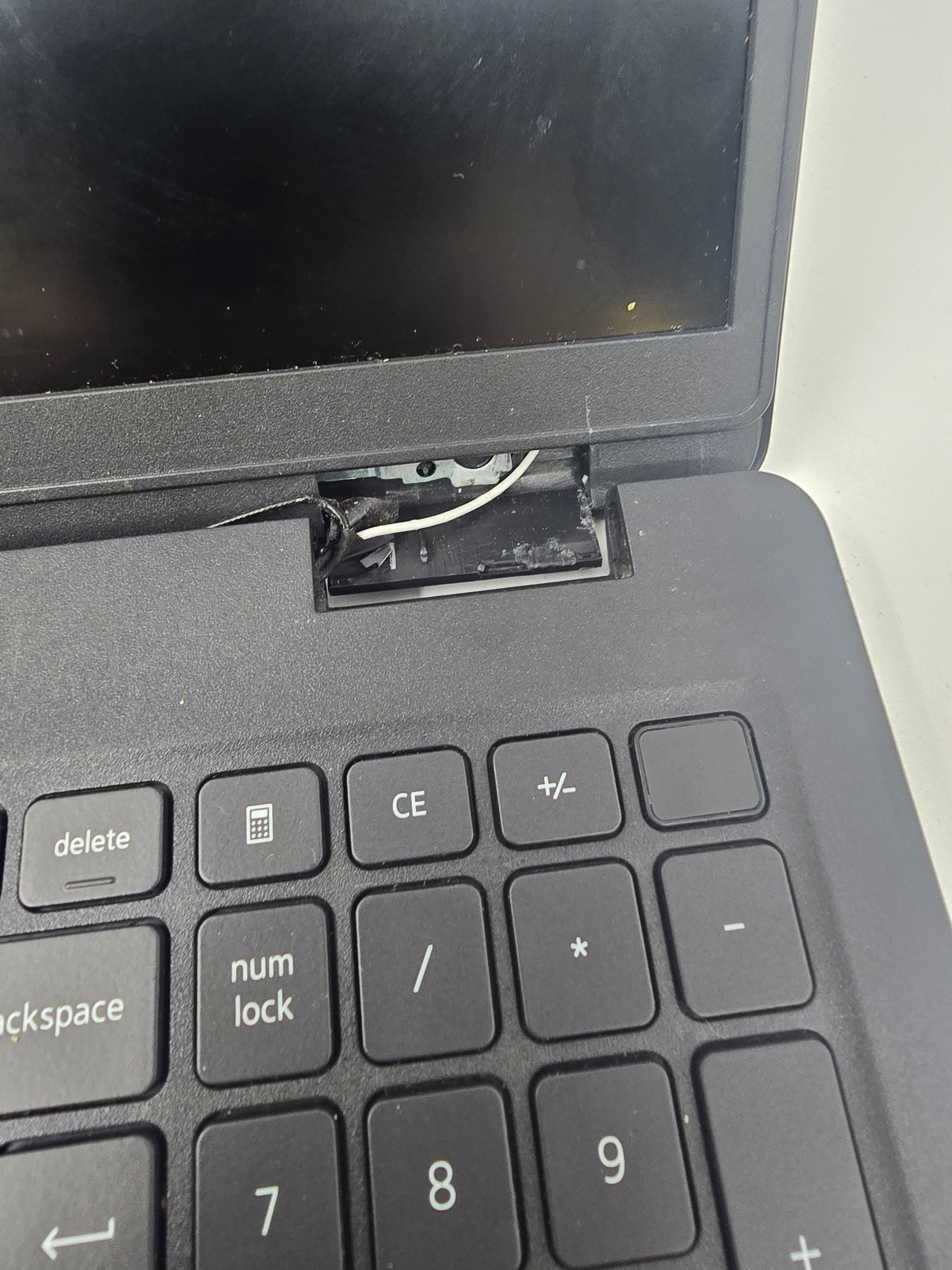 Dell Latitude 3520 15.6" Screen i5 11th Gen 8GB RAM 256GB SSD W11 *Spares*